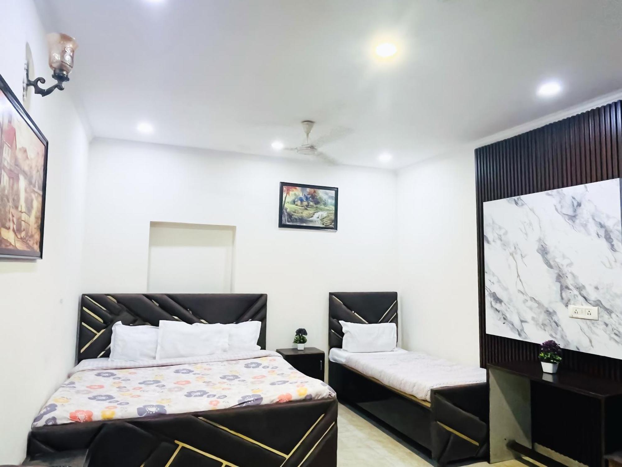Jerry - Near Nizamudinn Railway Station Bed & Breakfast *