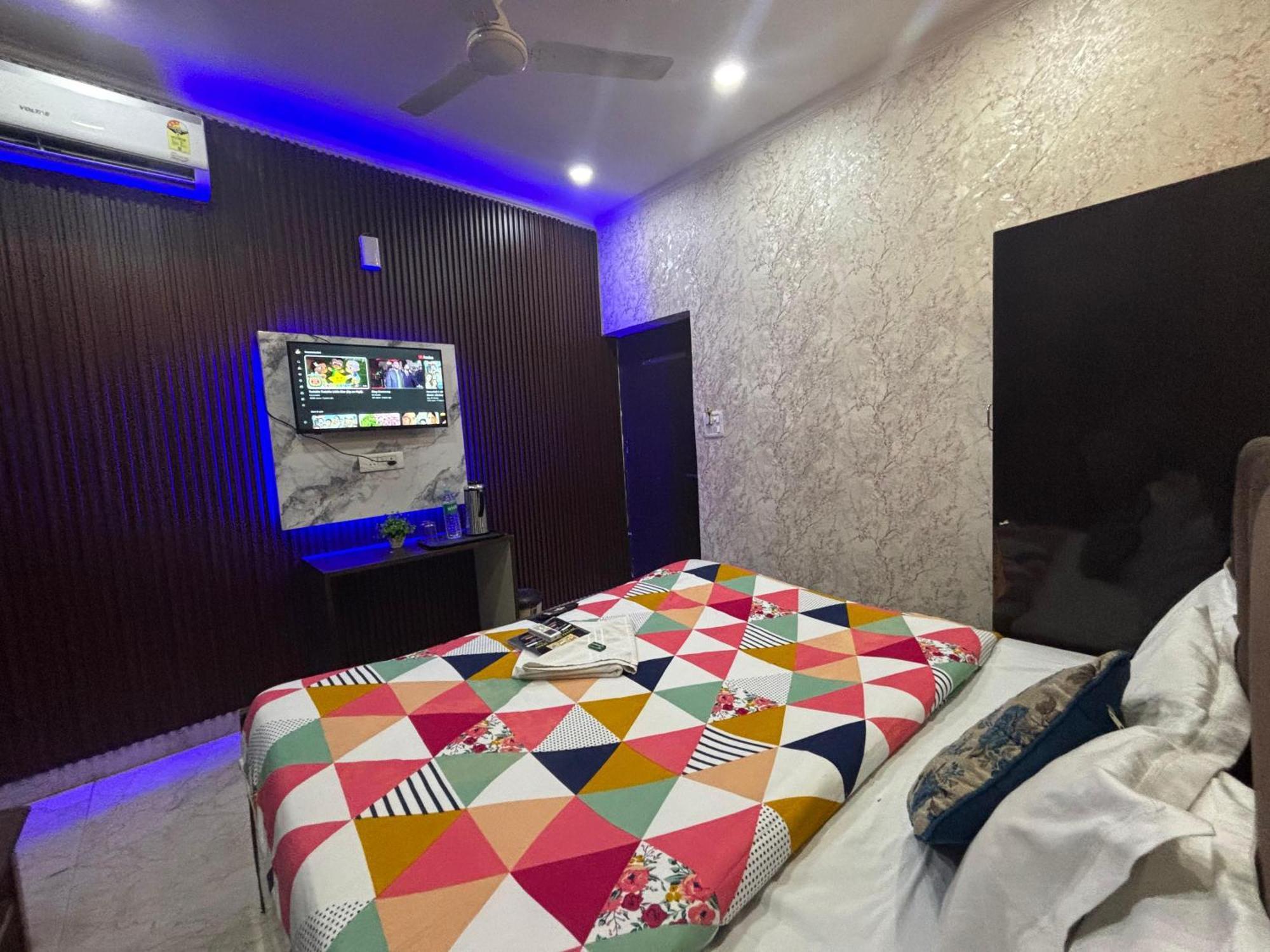 Hotel Nizamuddin Fab