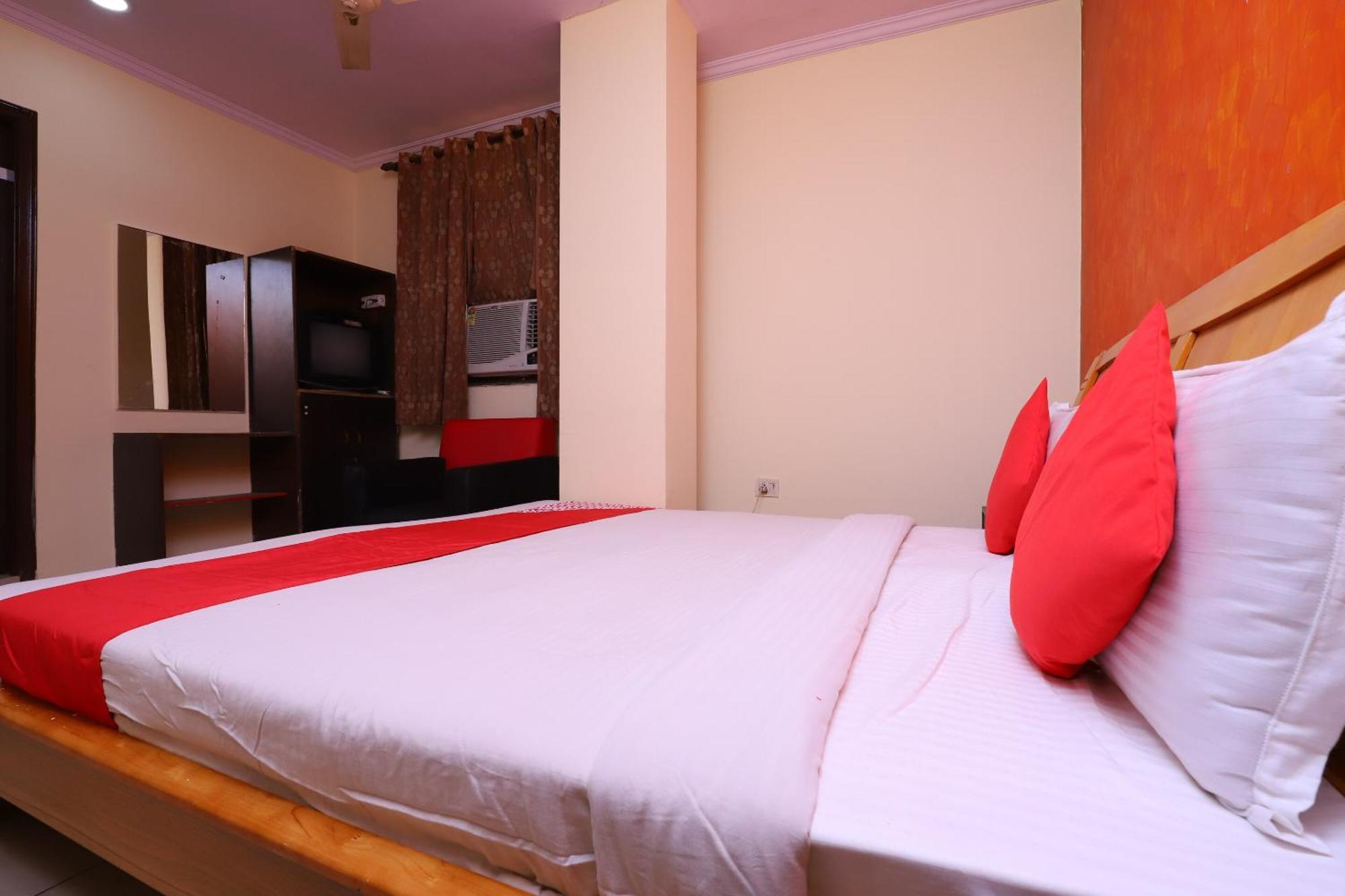 Hotel O J Joy