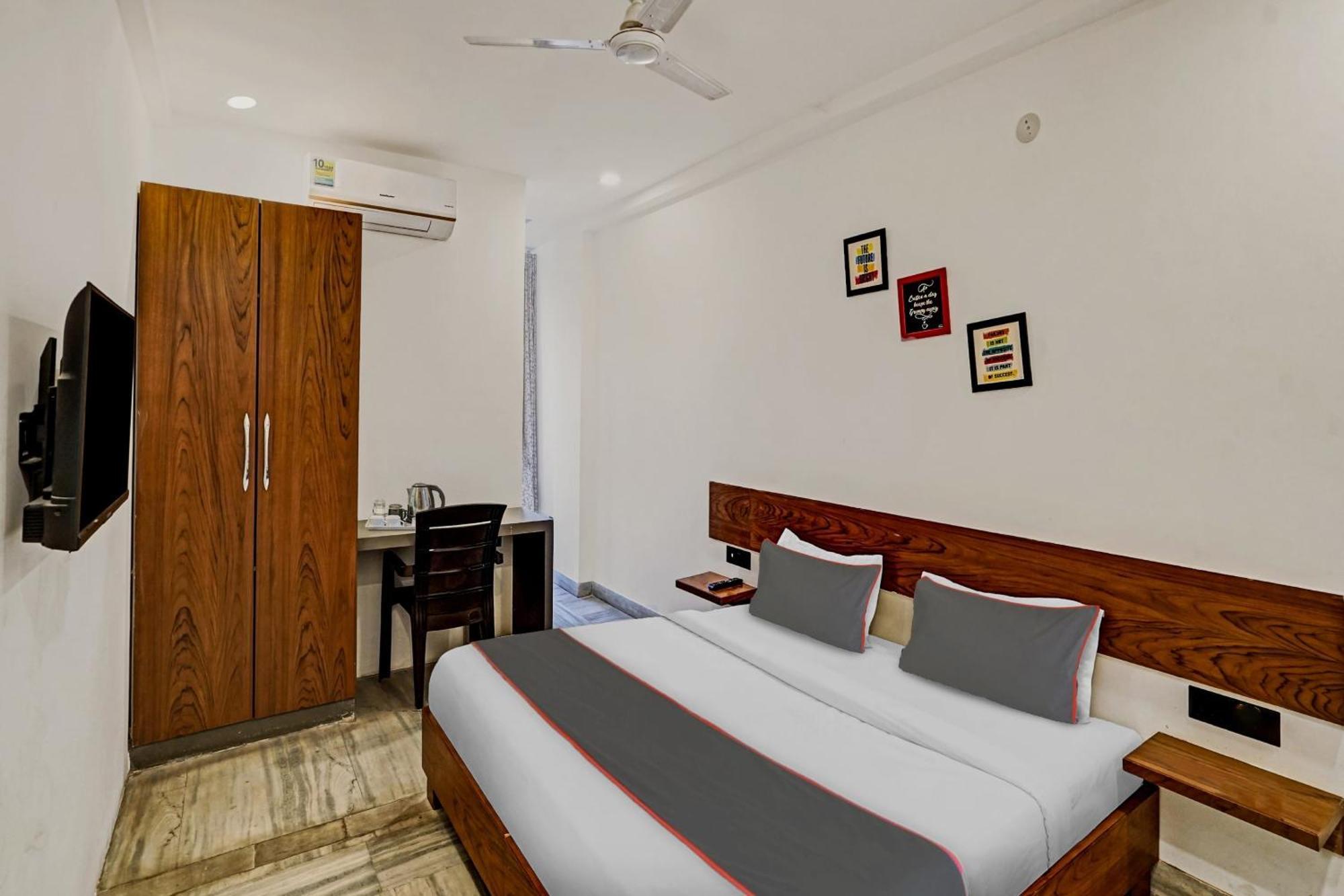 Hotel Collection O Amar 4*