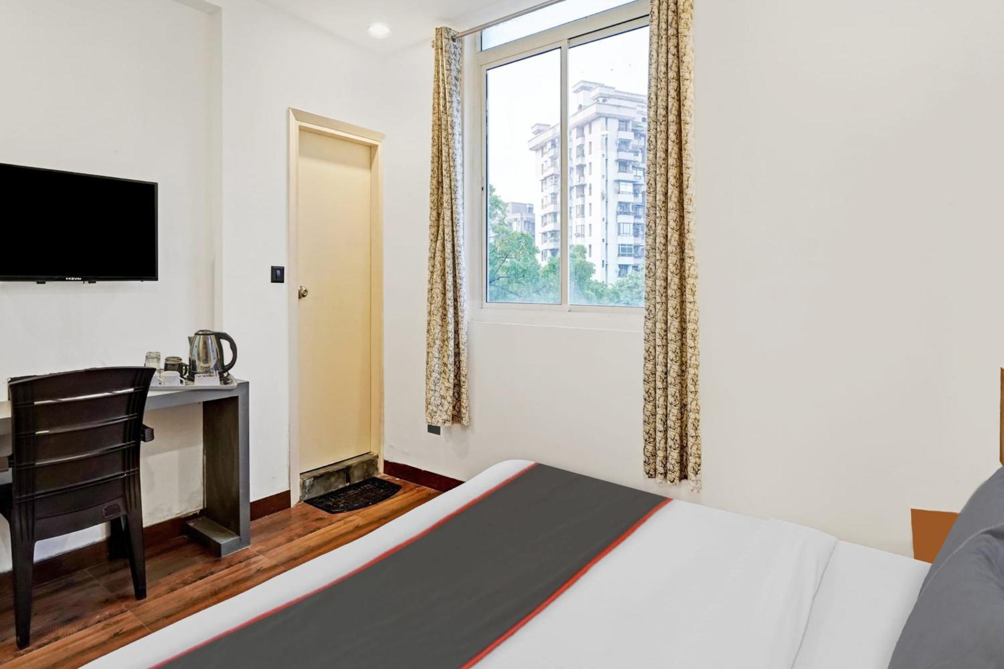 Collection O Amar Hotel New Delhi