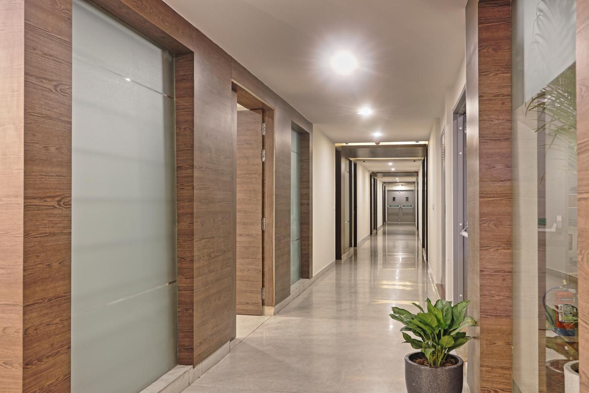 Luxury Suit Delhi Airport Hotel