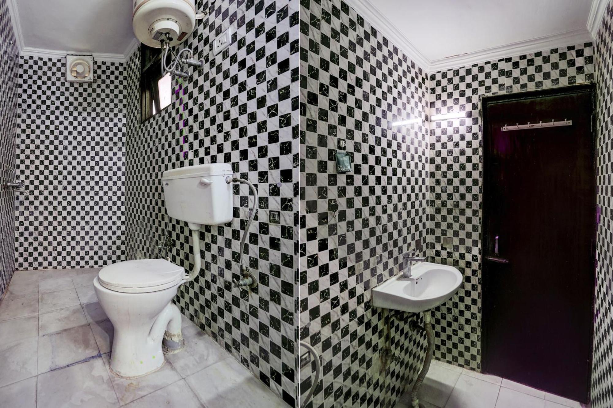 Hotel O Silver Key Kd Plaza Near Saket Metro Station