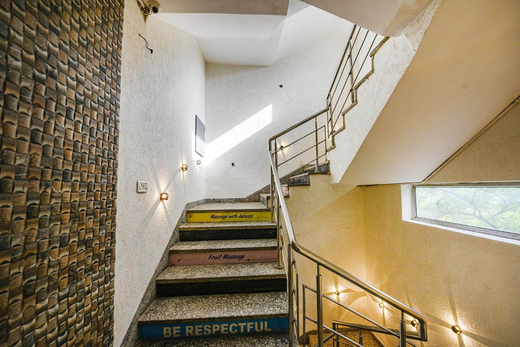 Hotel Fabhotel Grand Palazzo 3*