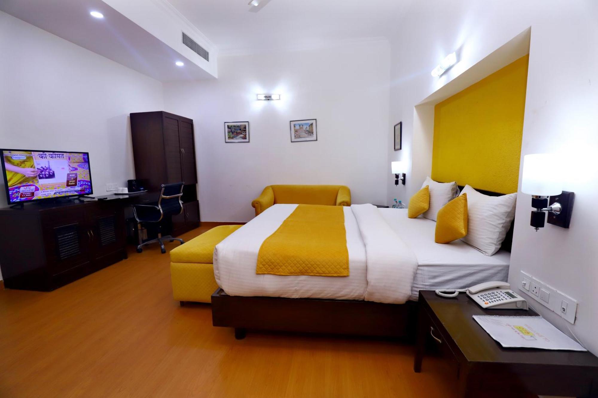 The Corus Hotel New Delhi