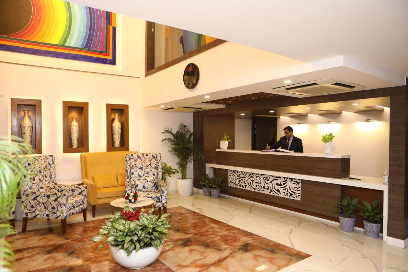 Cardinal Oxmo Delhi Airport Hotel New Delhi