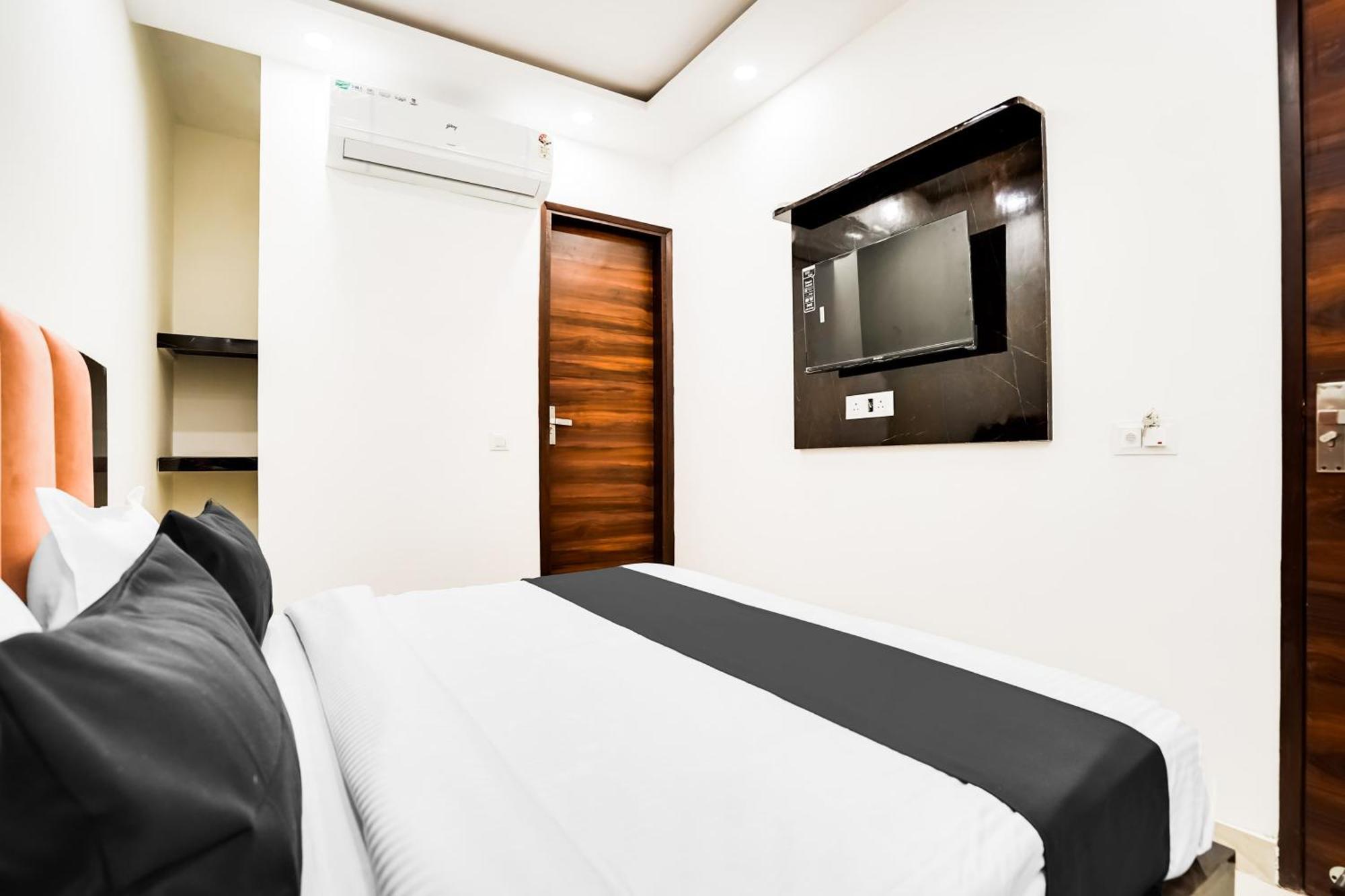 Hotel O Aarna 3*