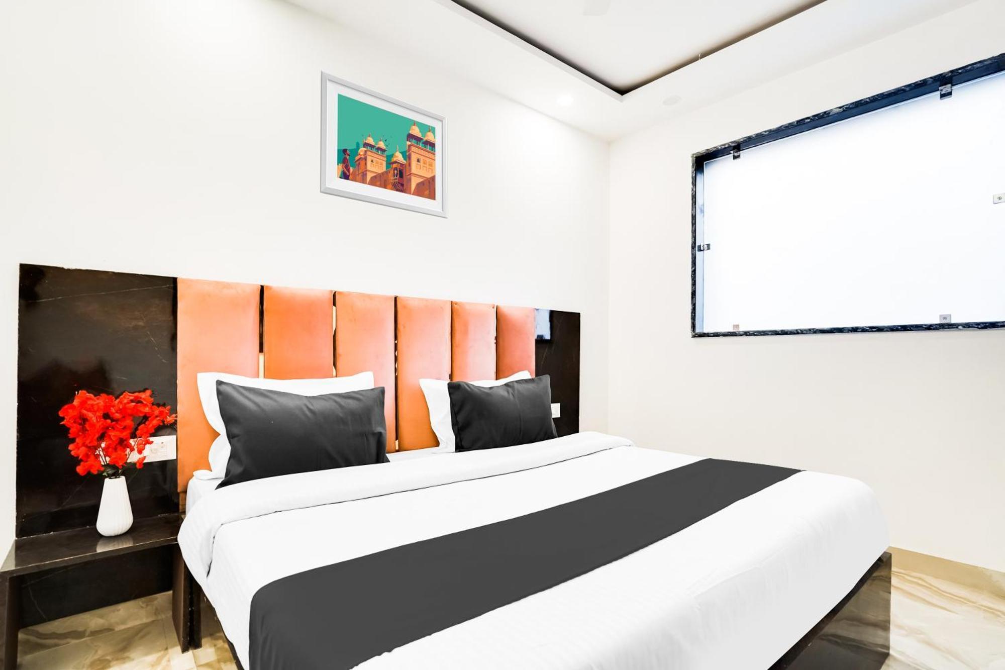 O Aarna Hotel New Delhi
