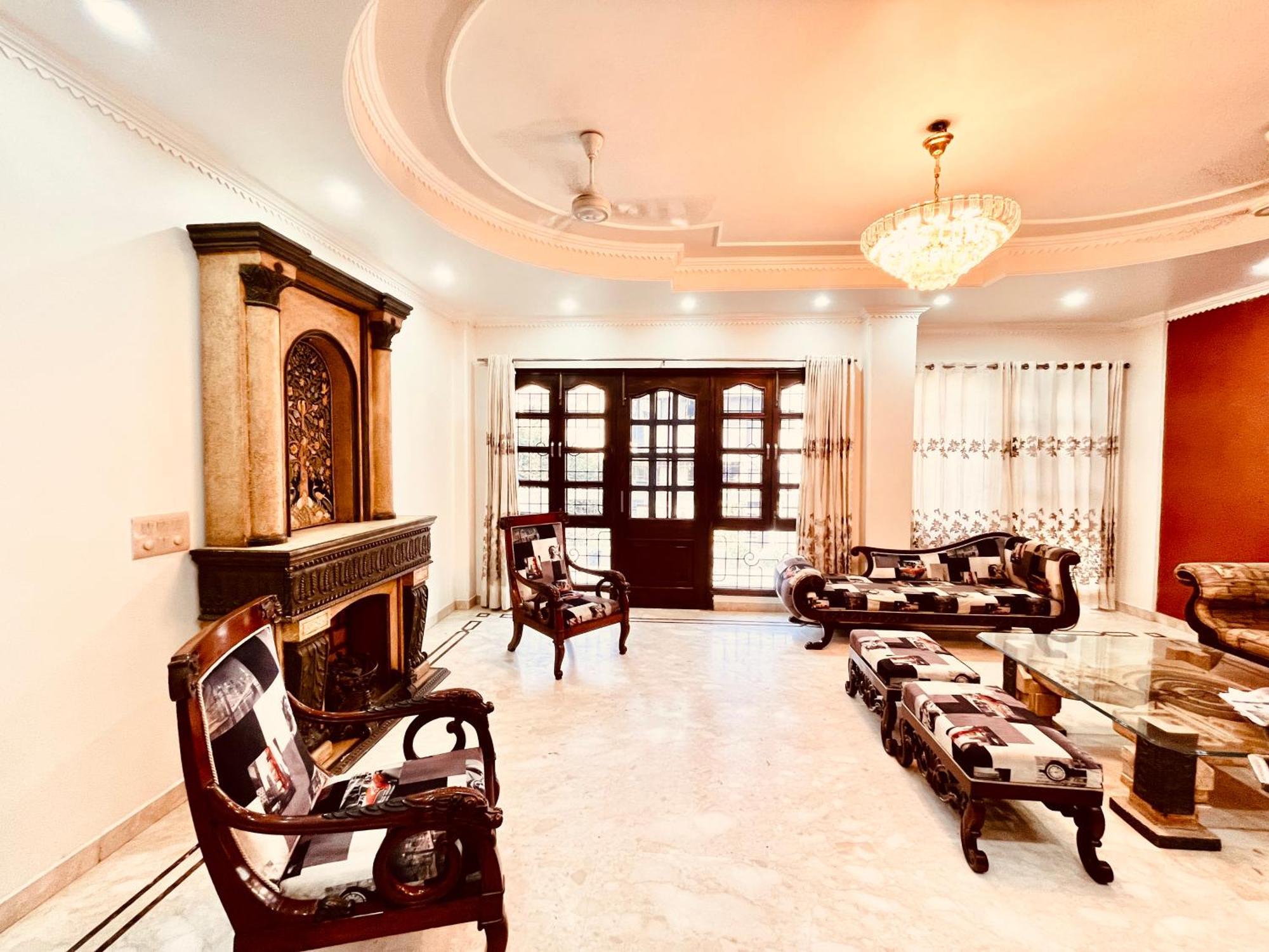 South - Park Near Hauz Khas South Delhi Hotel