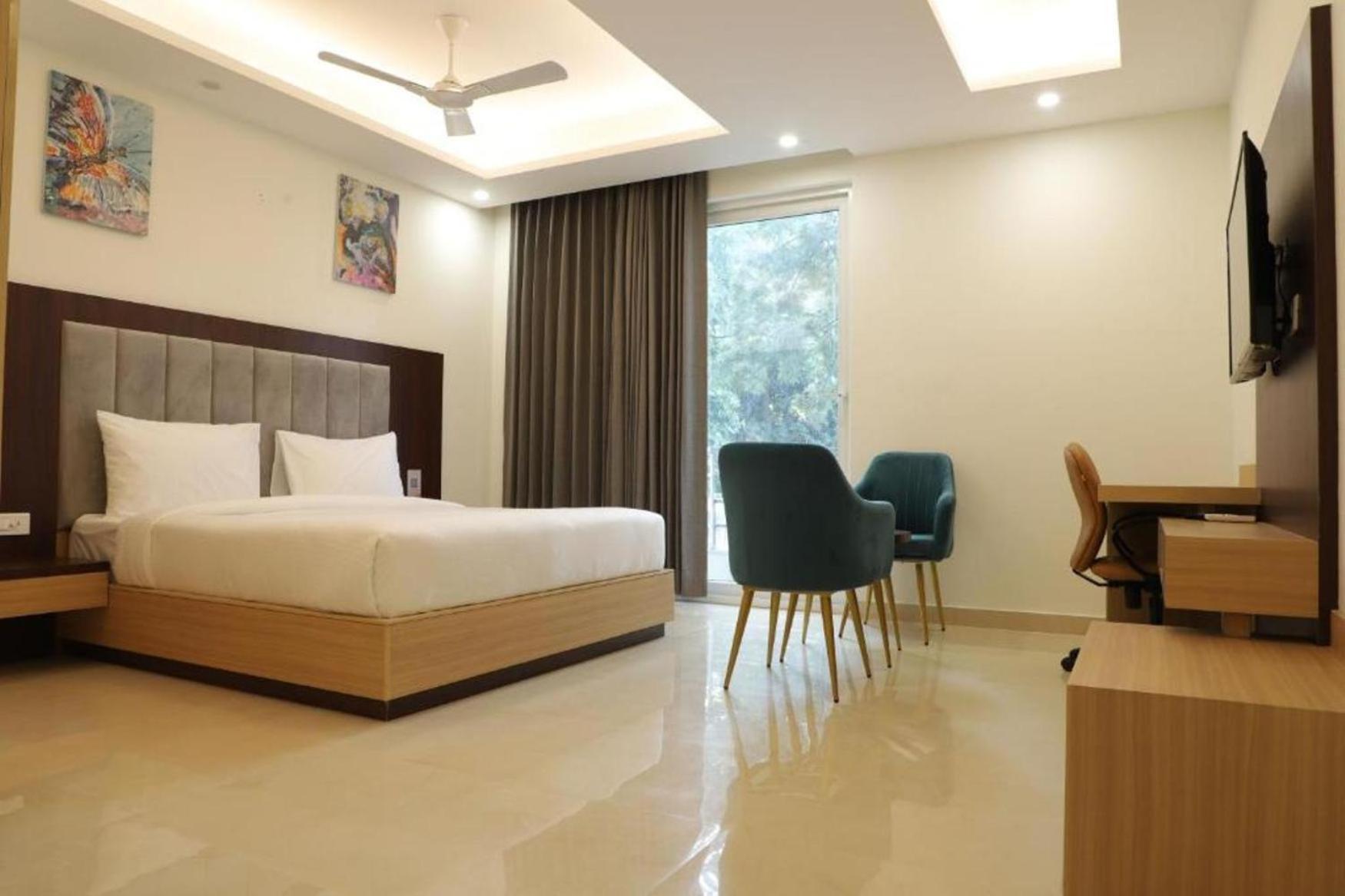 New Tela Plaza Near Igi Airport Delhi 4*
