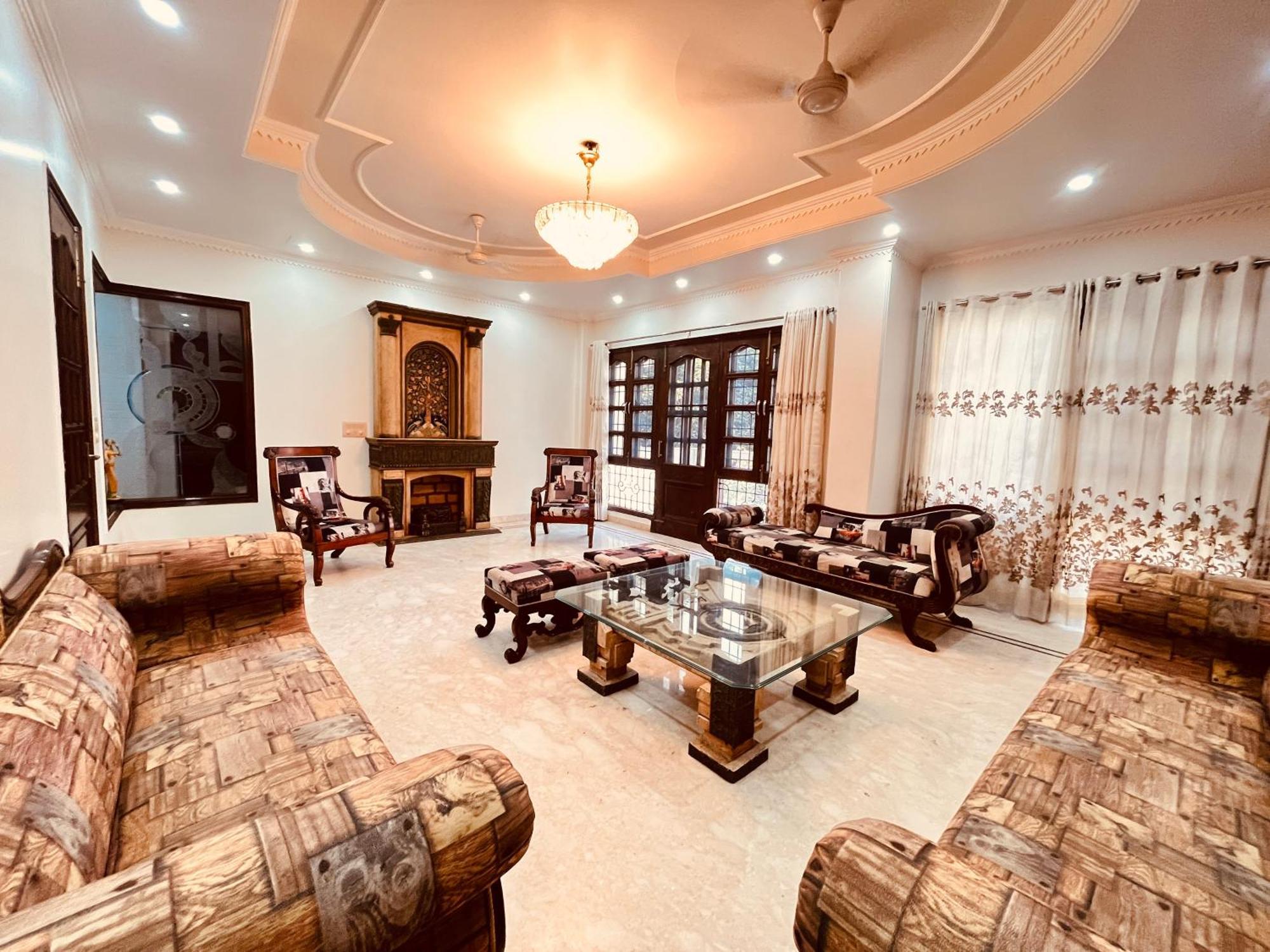 South - Park Near Hauz Khas South Delhi 3*