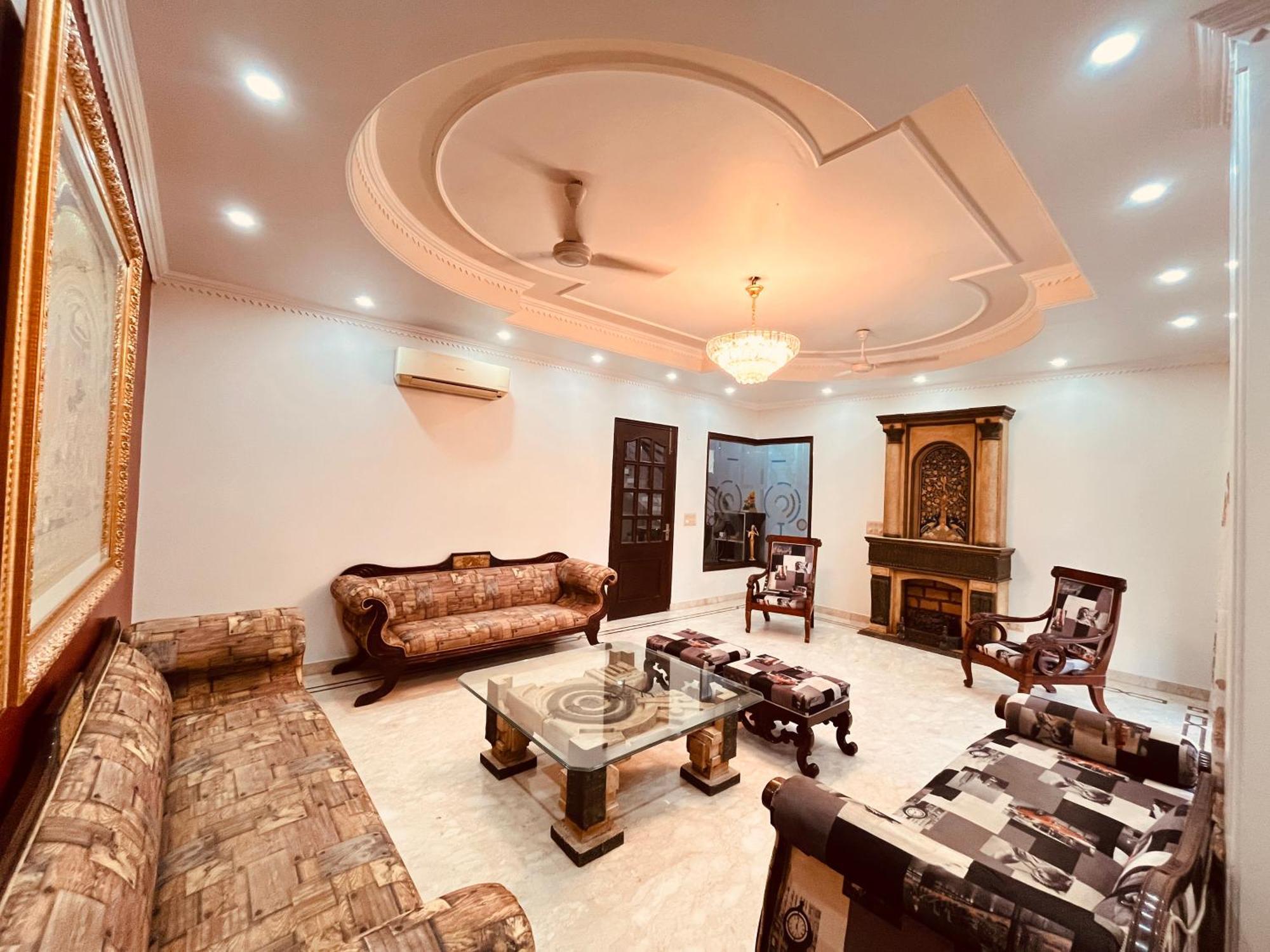South - Park Near Hauz Khas South Delhi Hotel