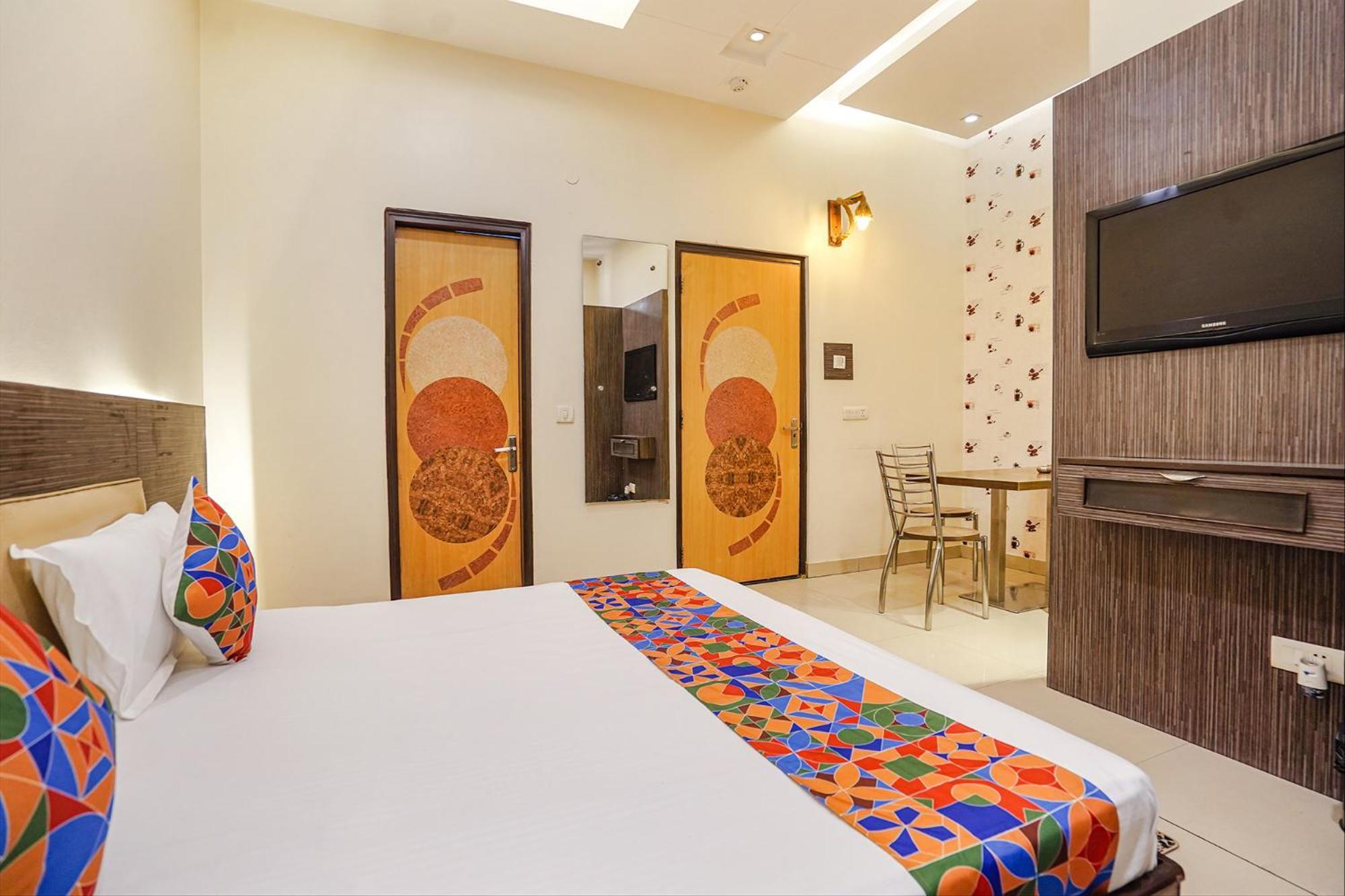 Hotel Fabhotel Rivlet Premium *