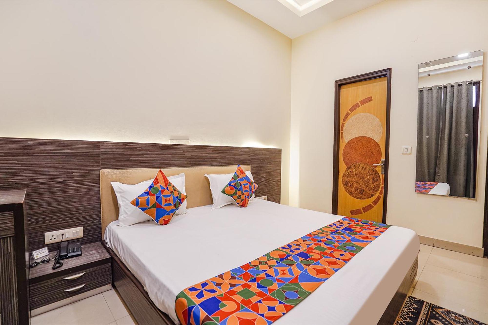 Fabhotel Rivlet Premium