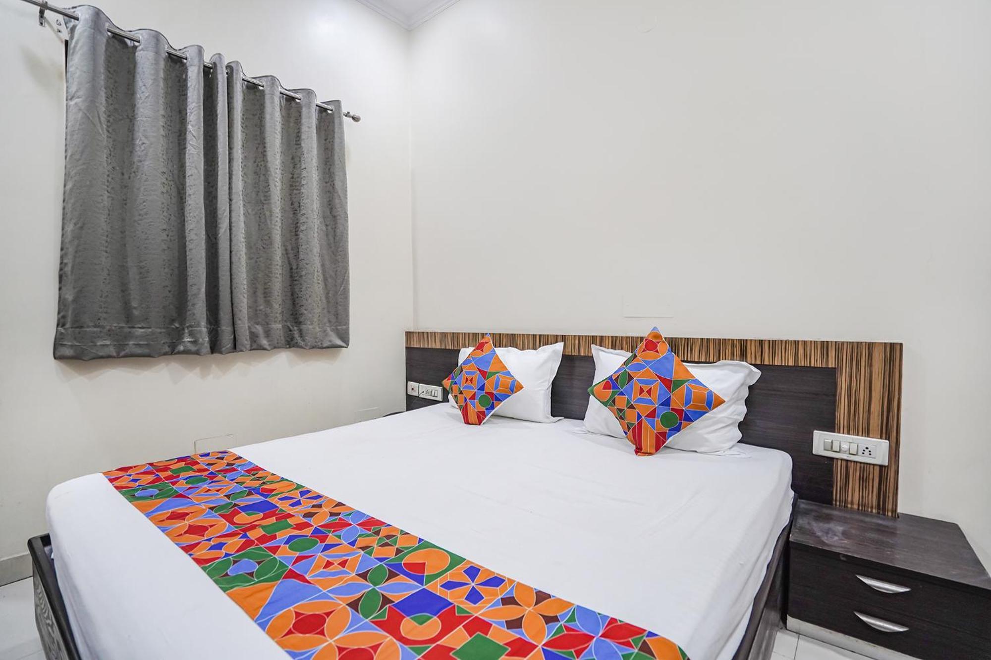 Fabhotel Rivlet Premium New Delhi