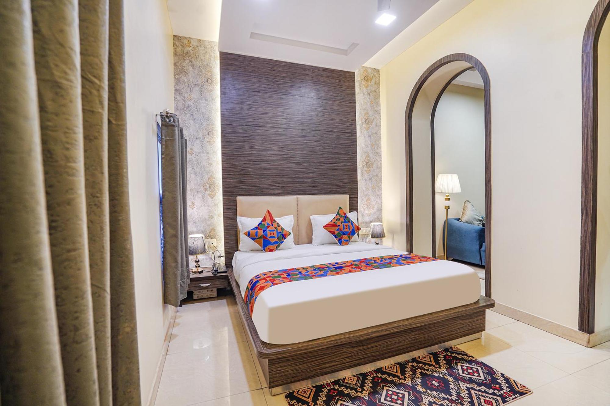 Hotel Fabhotel Rivlet Premium
