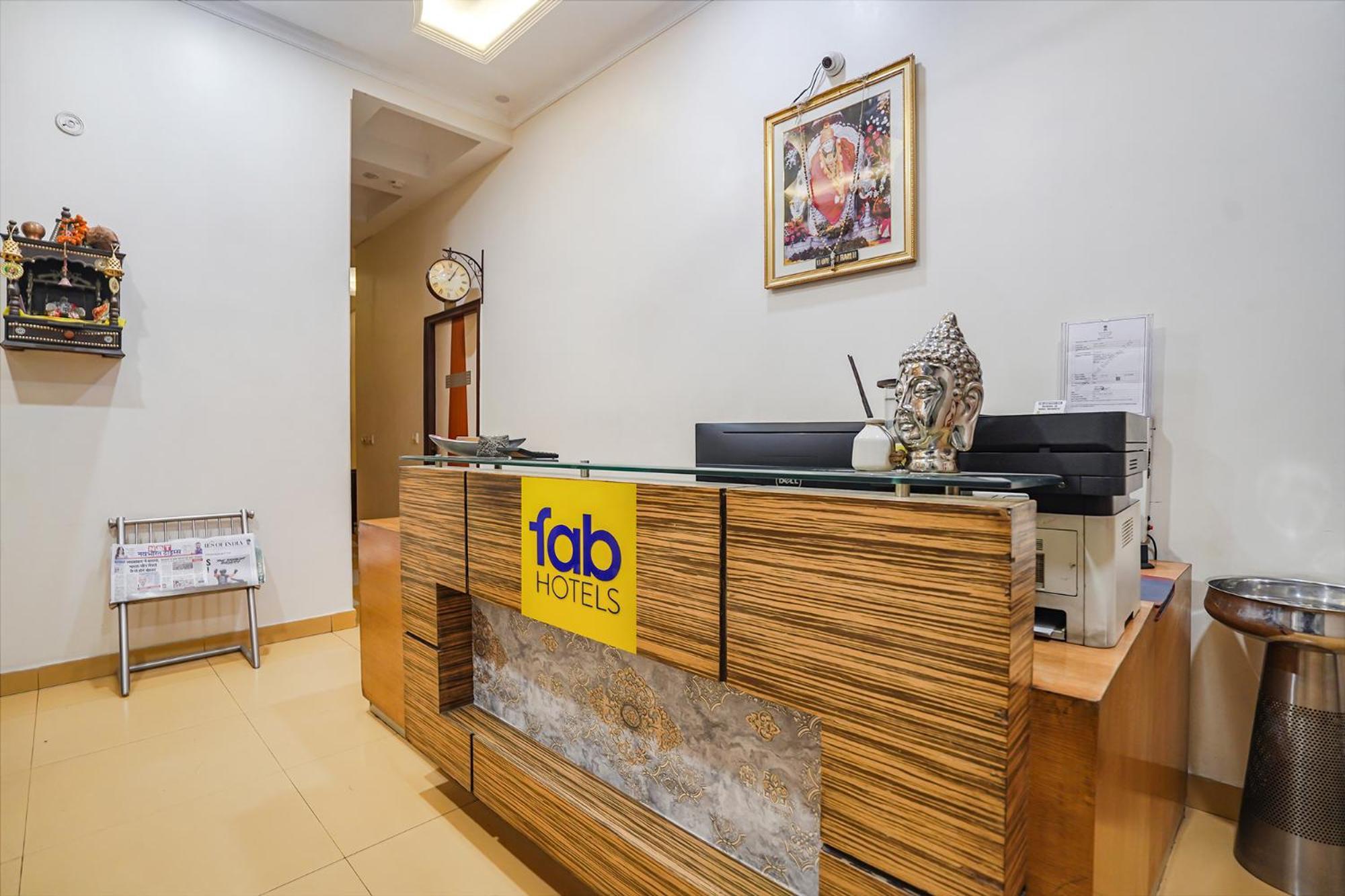 Fabhotel Rivlet Premium Hotel *