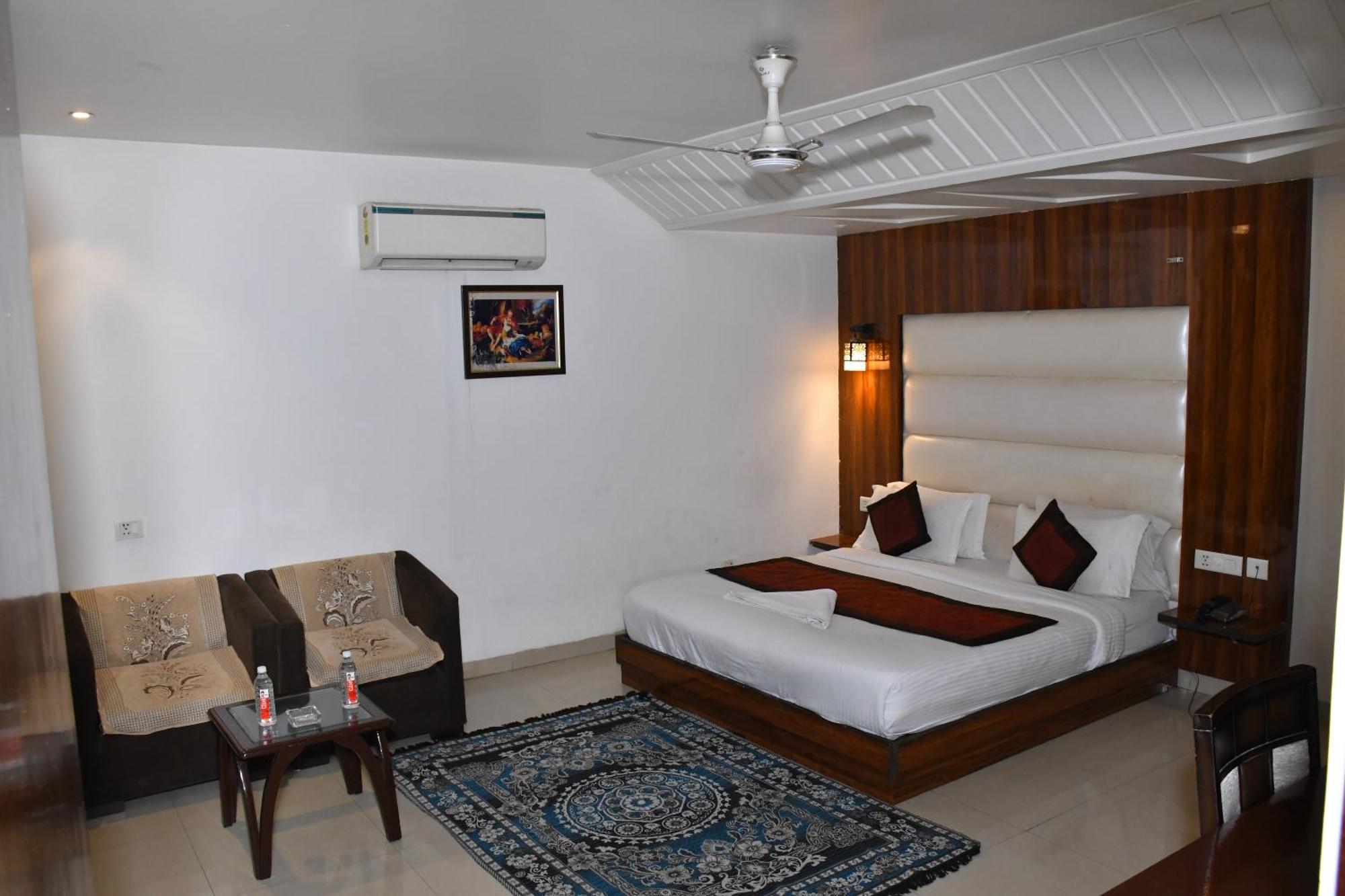 The Impress Near Delhi Airport New Delhi