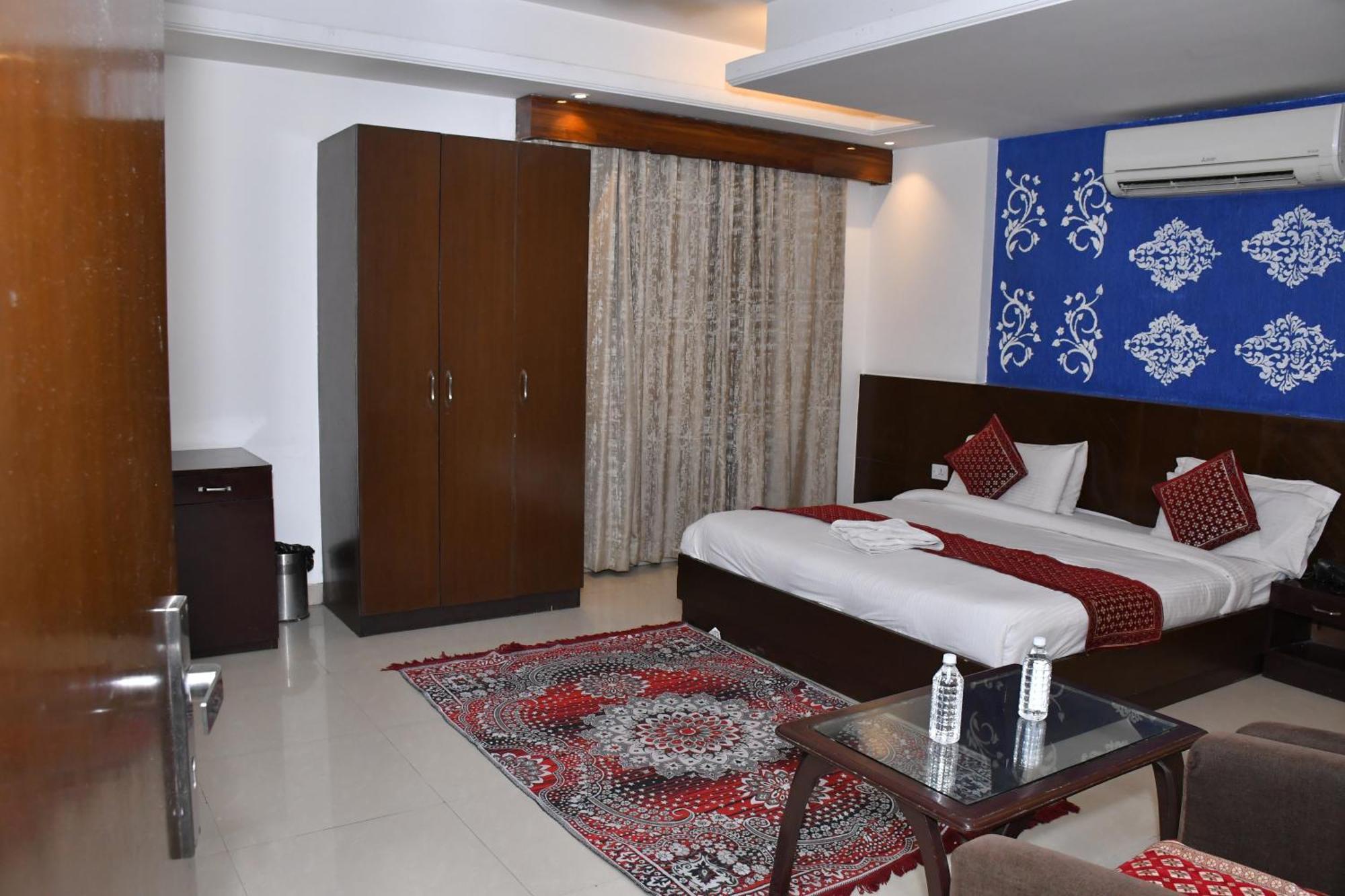 The Impress Near Delhi Airport