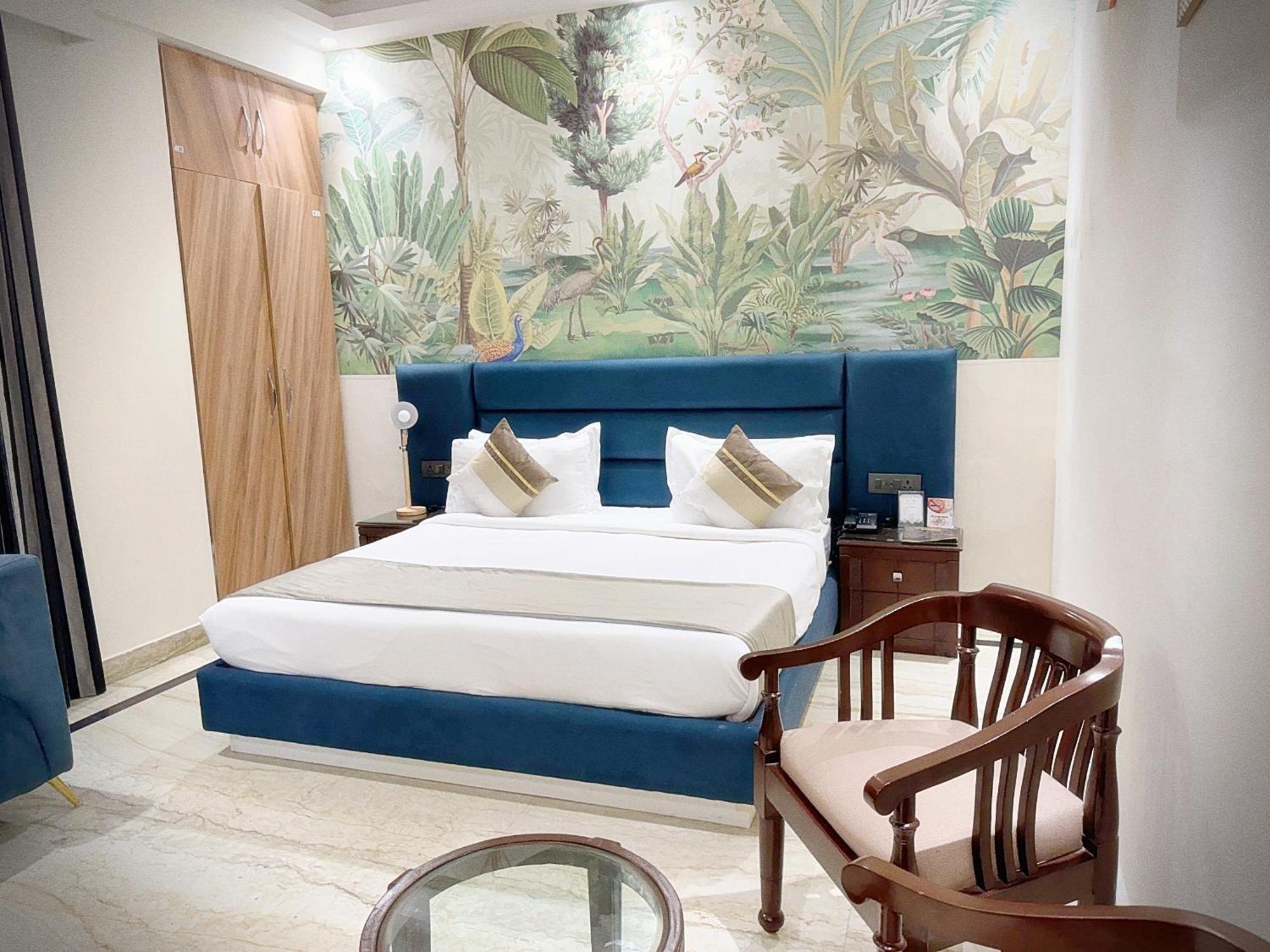The Orion Express - East Of Kailash Hotel New Delhi