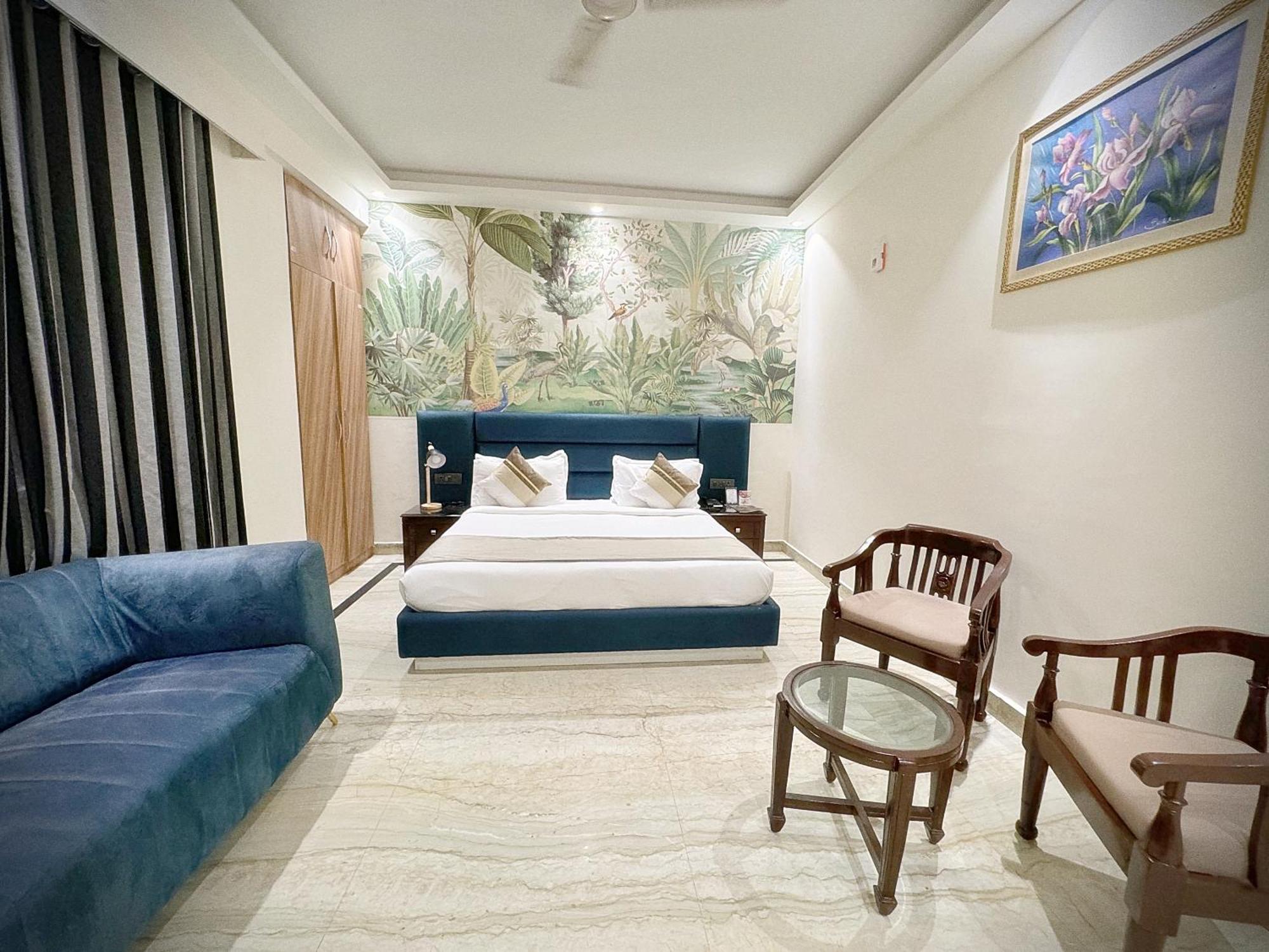 The Orion Express - East Of Kailash 3* New Delhi
