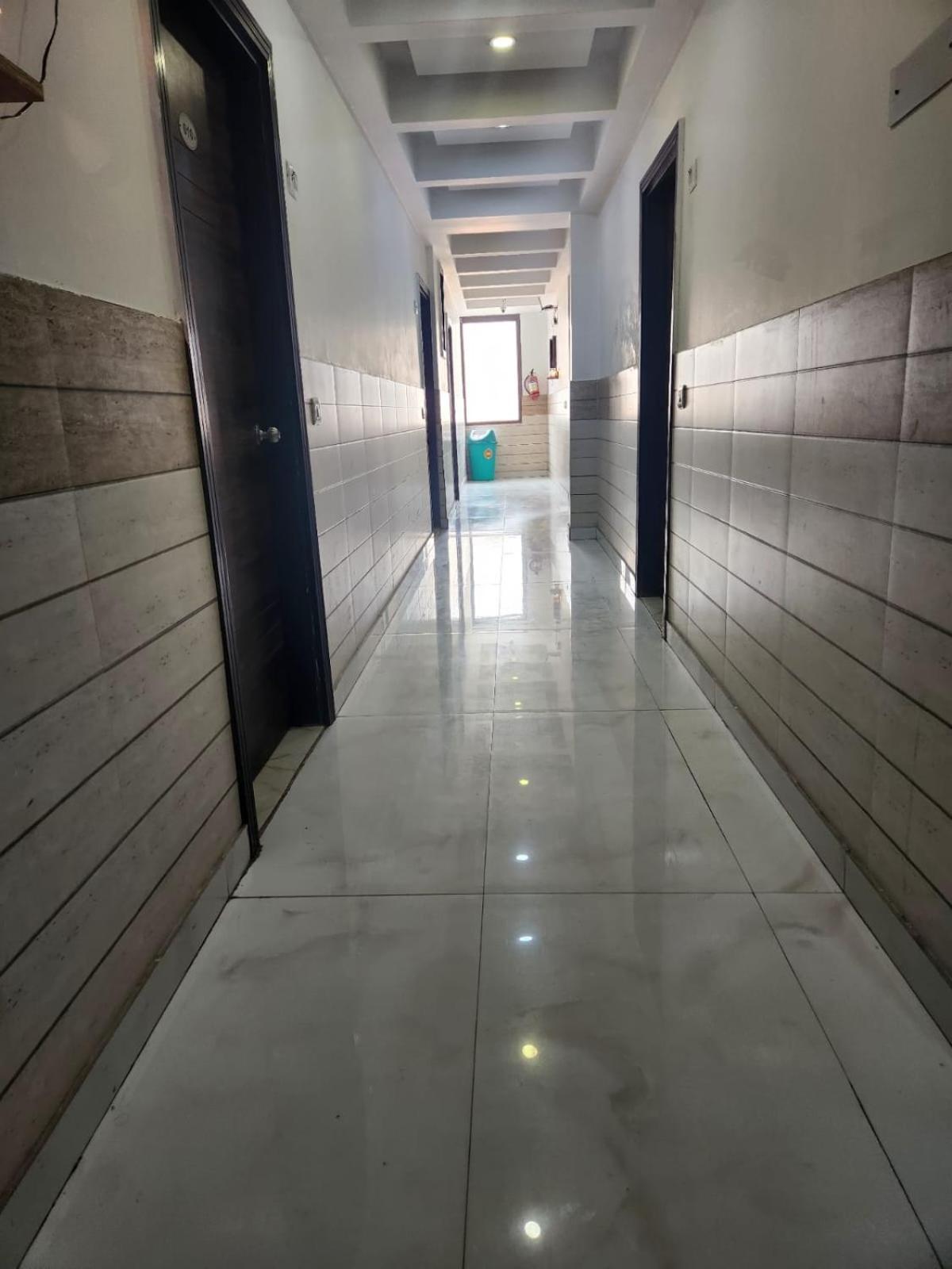 Grand Asian Plaza Hotel 4*