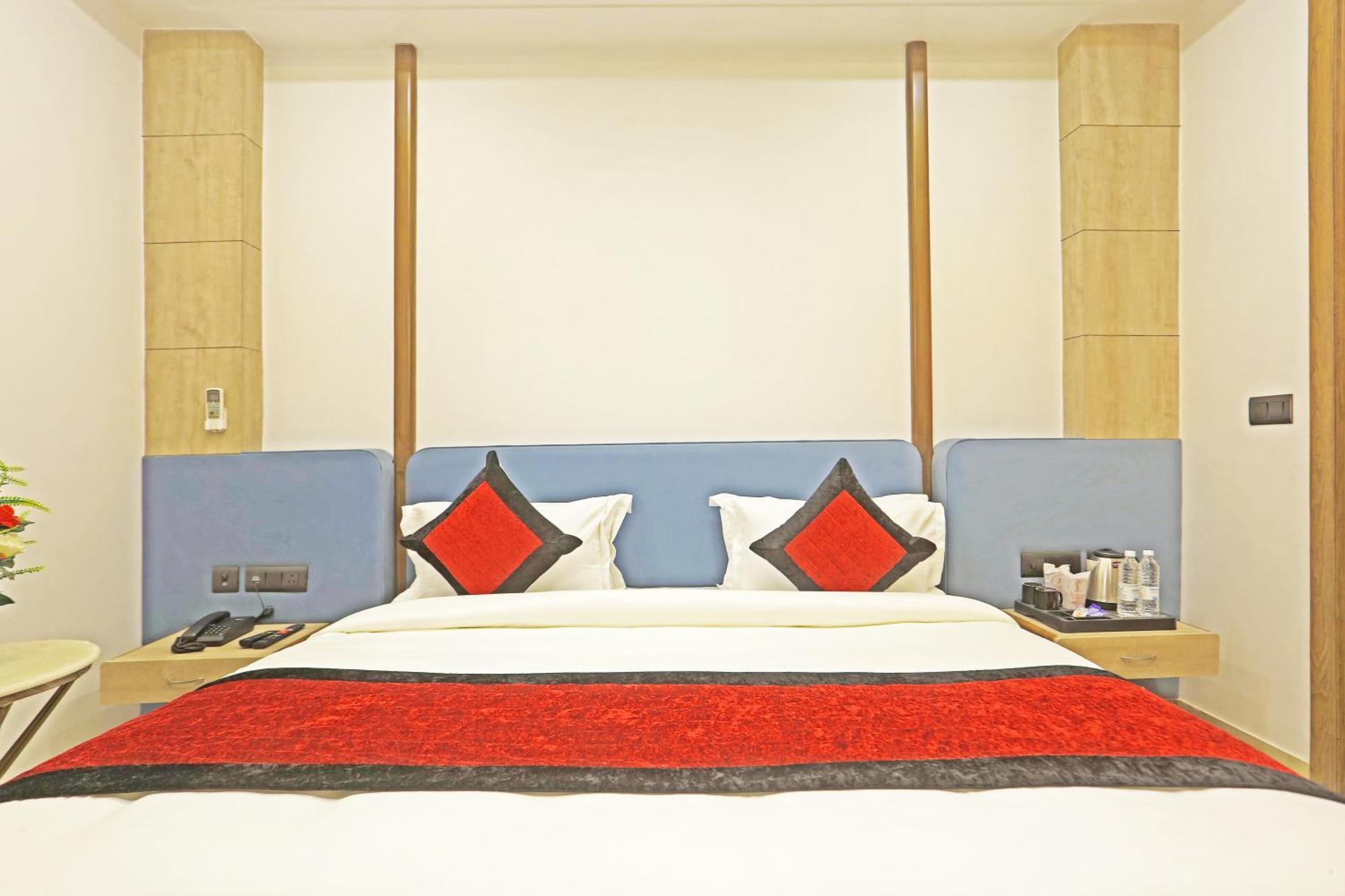 Mehul International -new Delhi Center 4* New Delhi