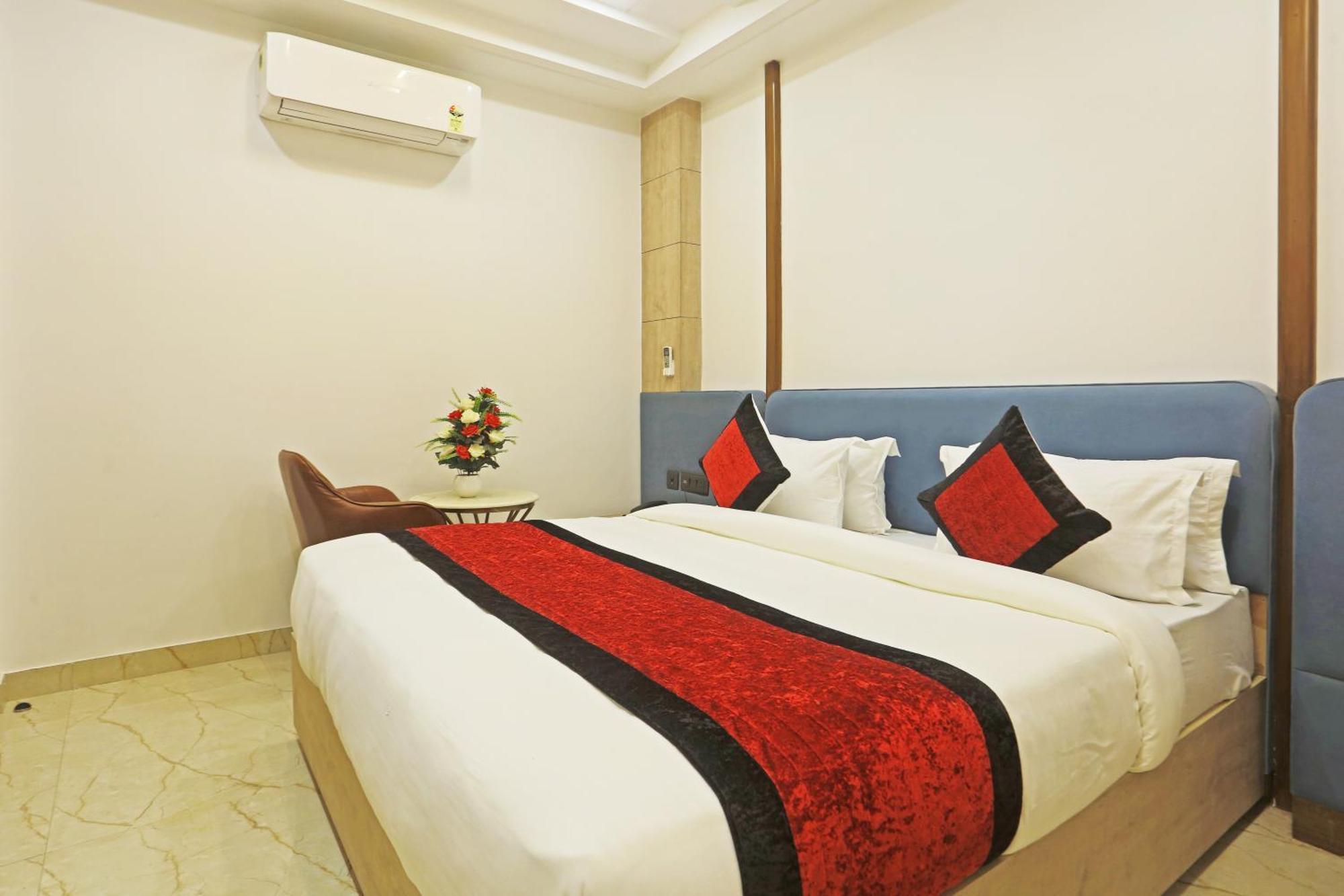 Mehul International -new Delhi Center 4*
