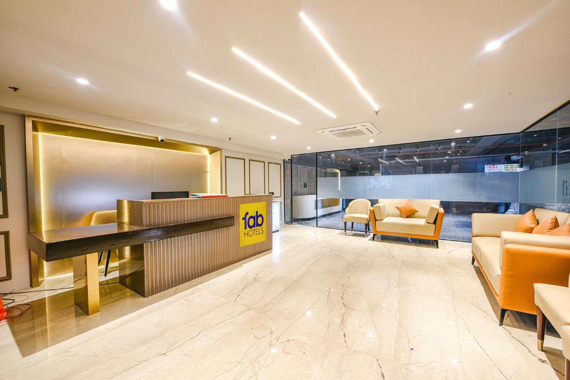 Fabhotel Prime Qotel Janakpuri Hotel 3*