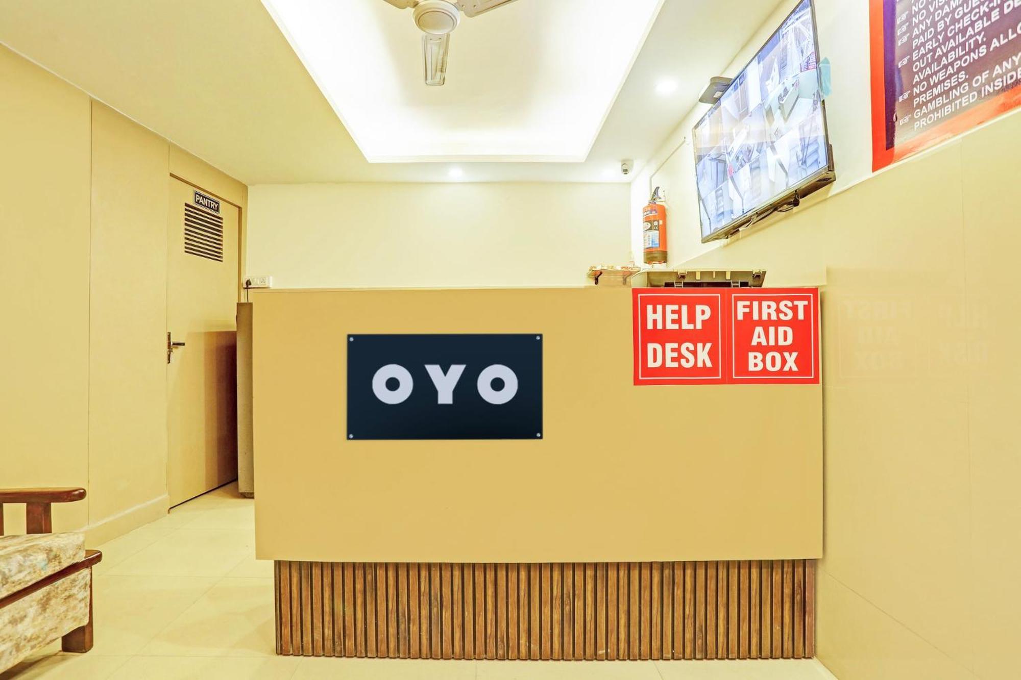 O Plush Homes Hotel