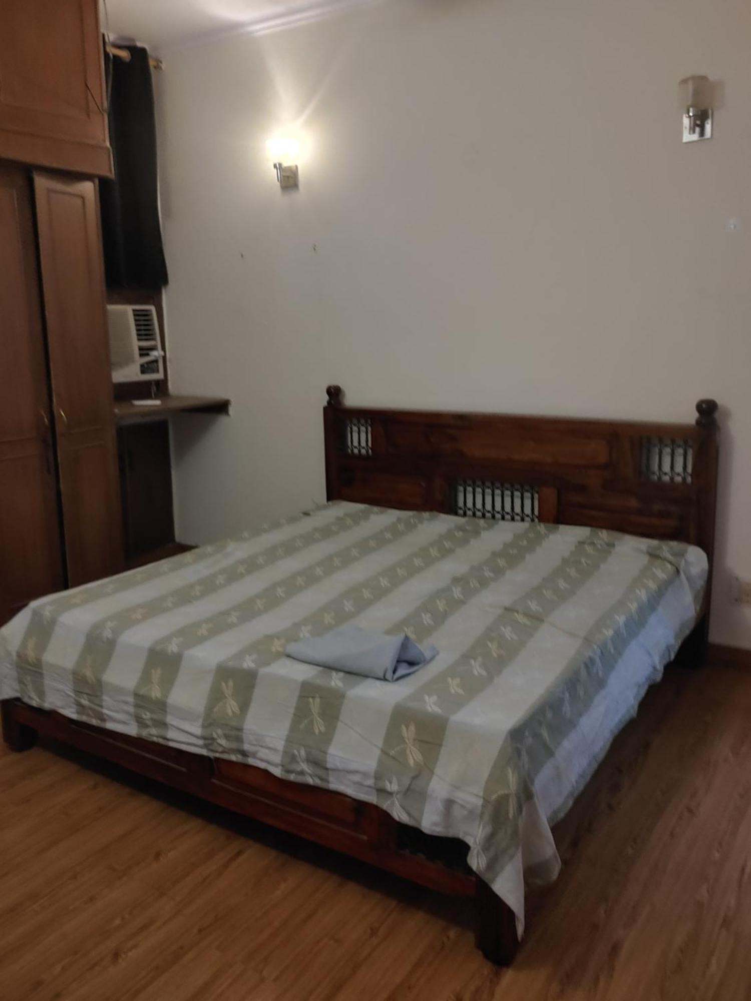 Bed & Breakfast The Corporate Plaza