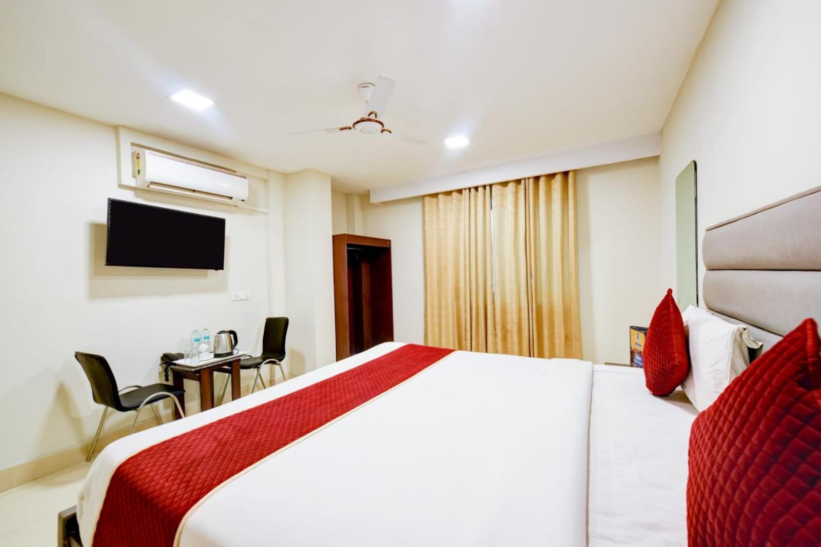 Hotel Amenda Plaza Aerocity Delhi