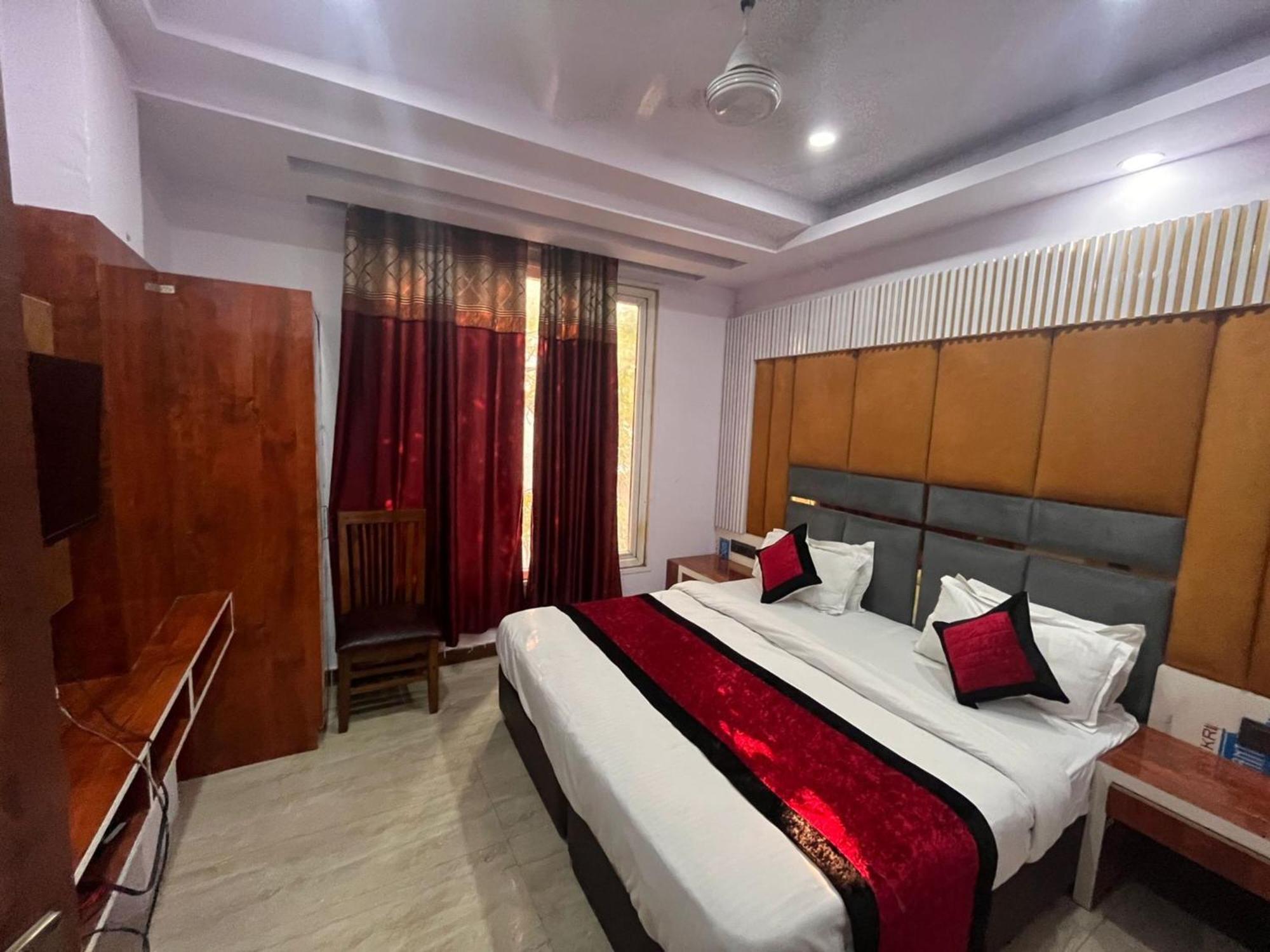 Ambience -5 Mints Walk From Railway Station Hotel Nova Deli
