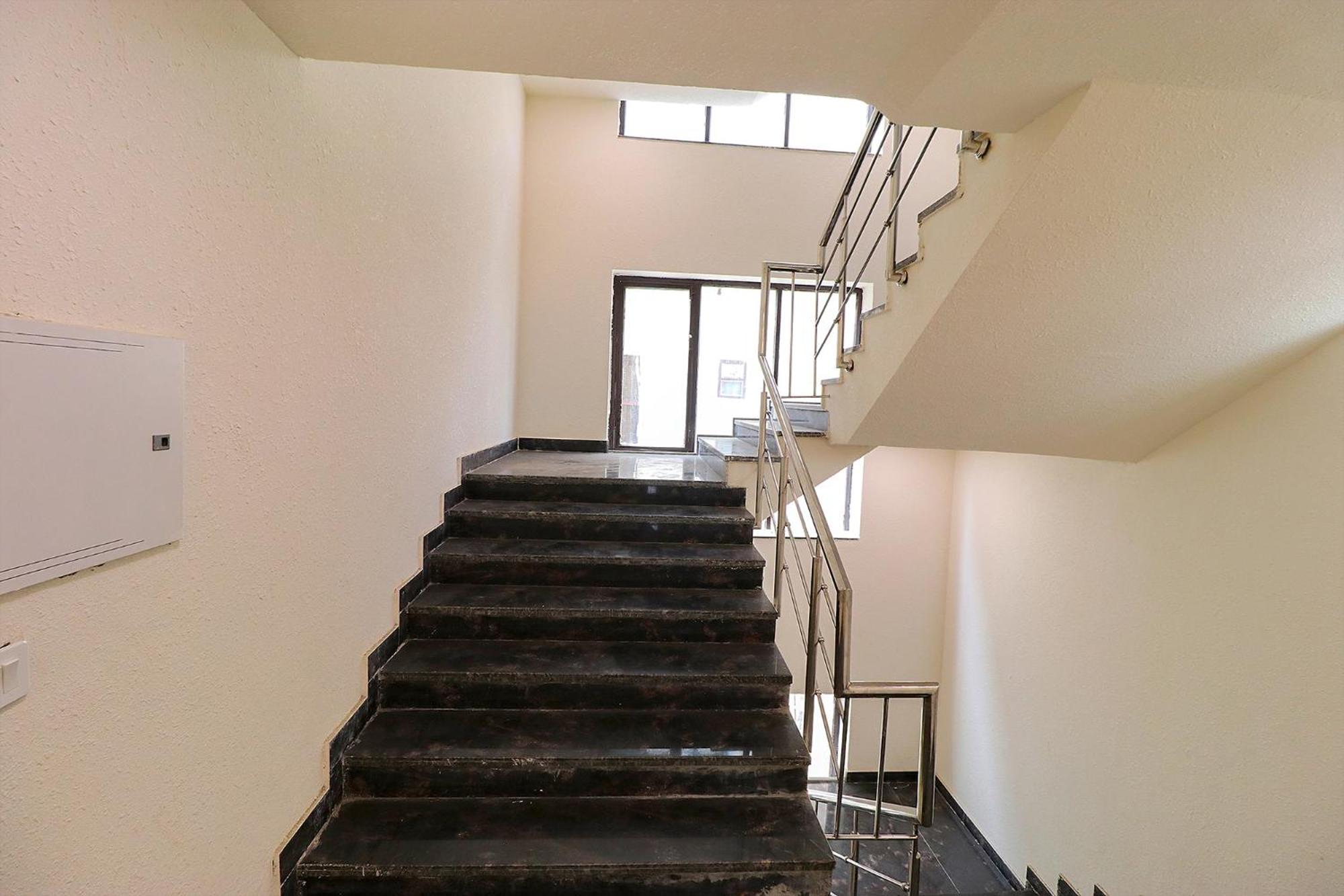 Fabhotel F9 Pitampura Hotel