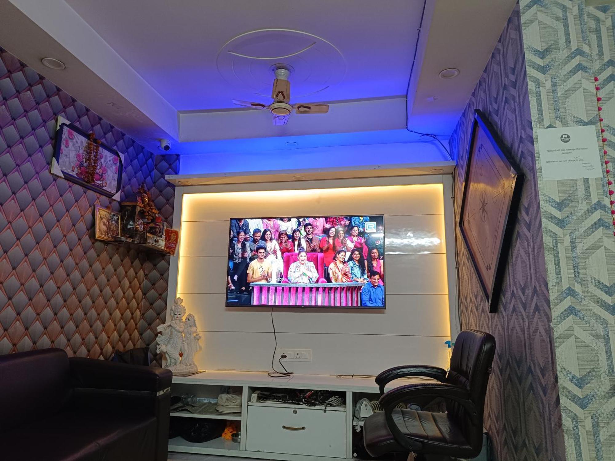 Frazyone Hostel *