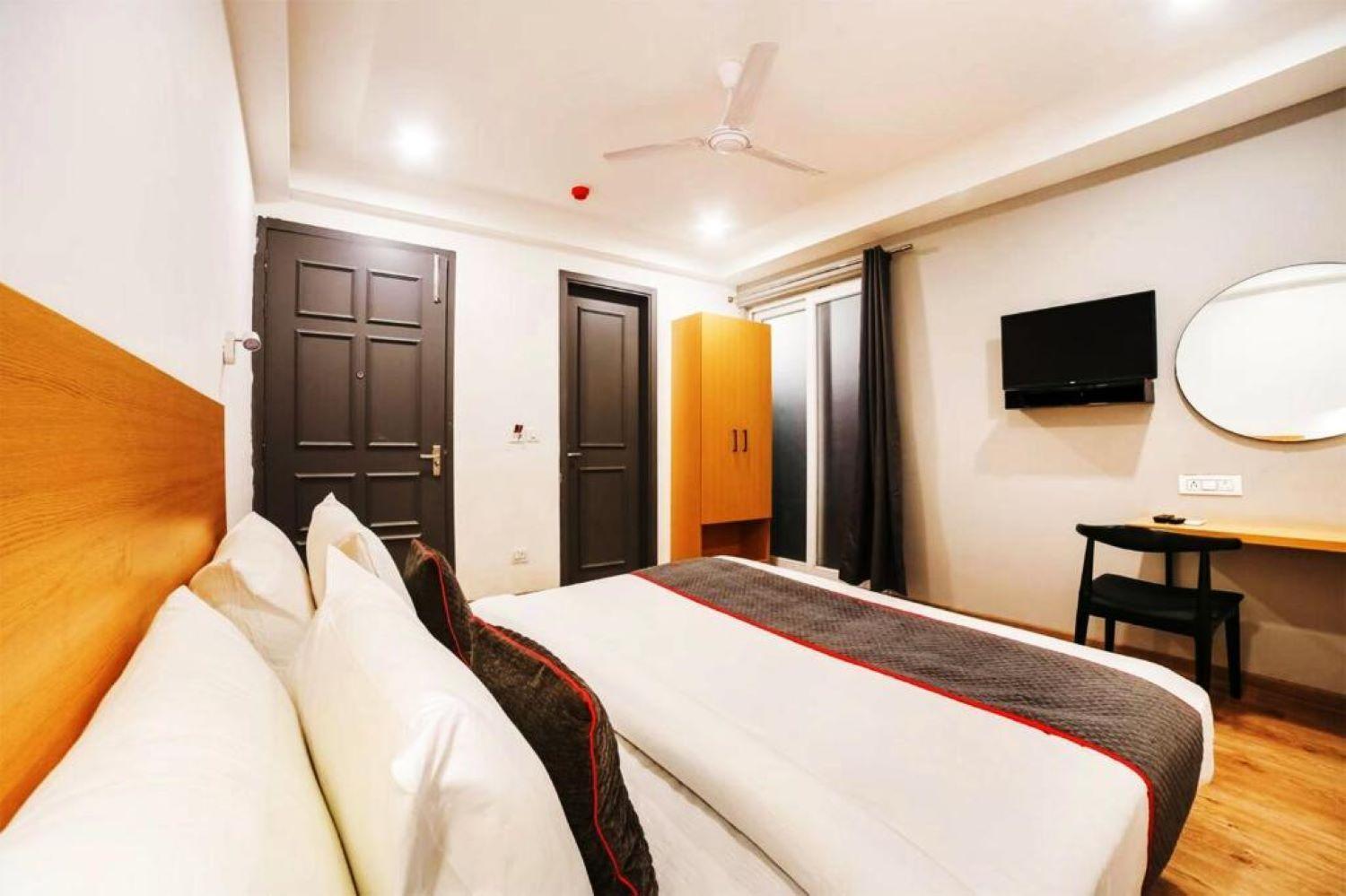 Dream - Le Cashew - Paharganj