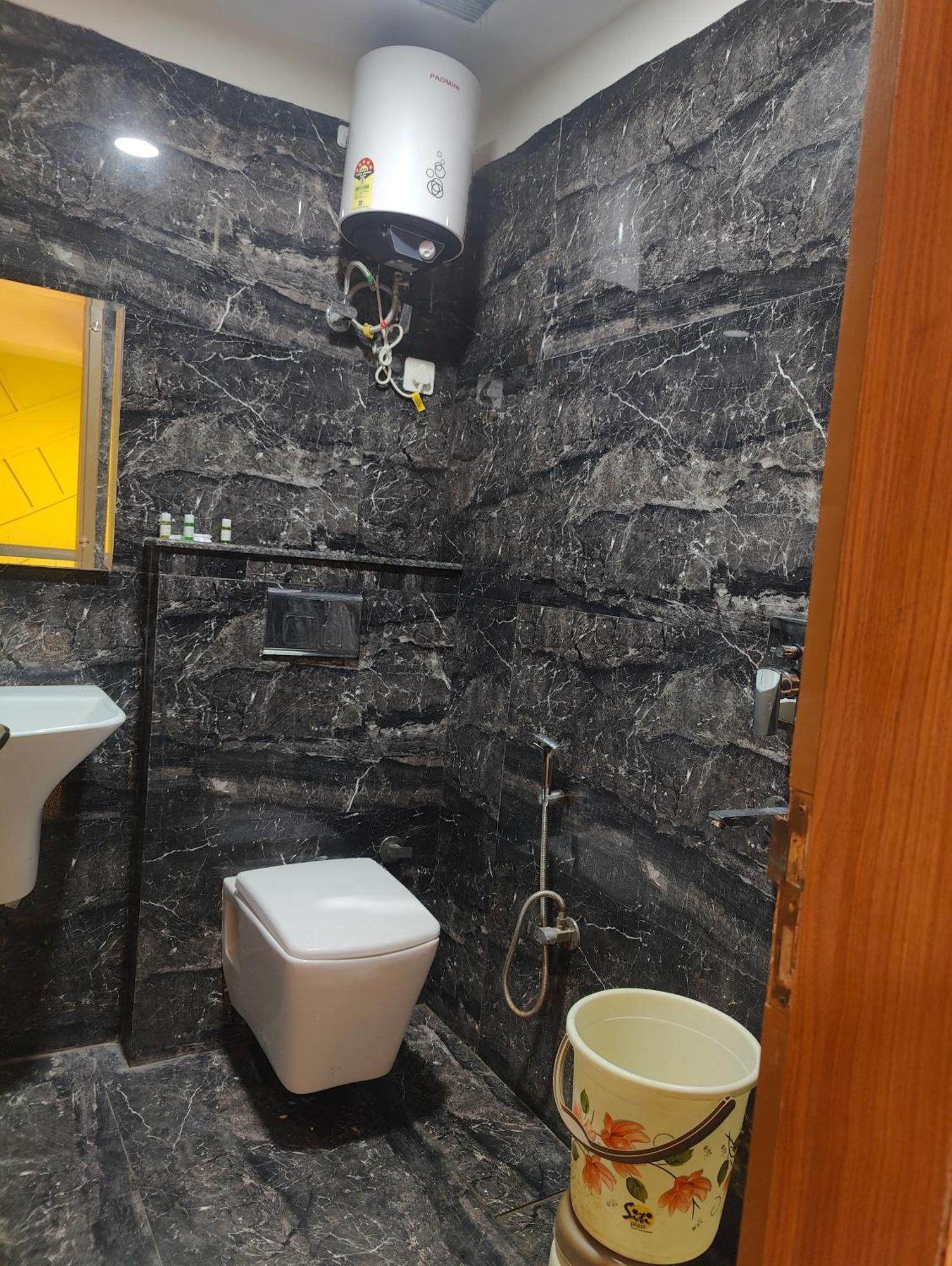 Hotel Nova Near Delhi Airport