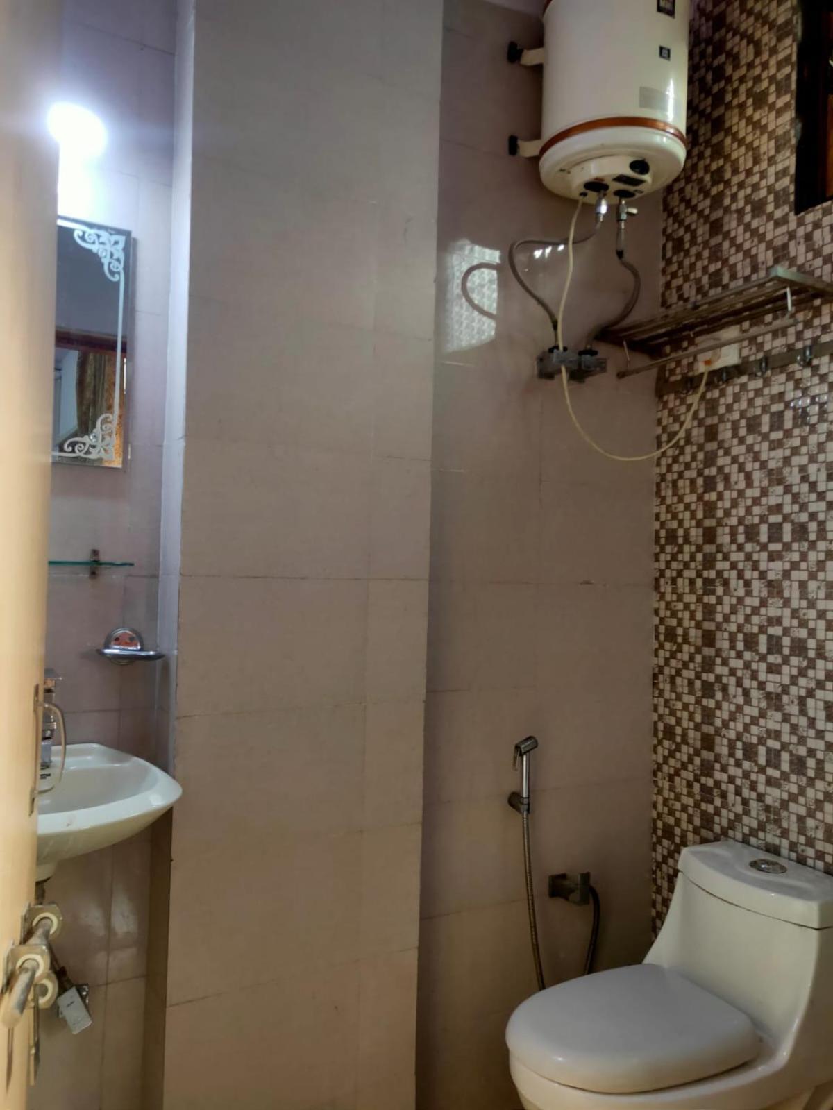 Cosy Rooms, Near Us Embassy Chanakyapuri, - Budget Friendly Casa de hóspedes 3*