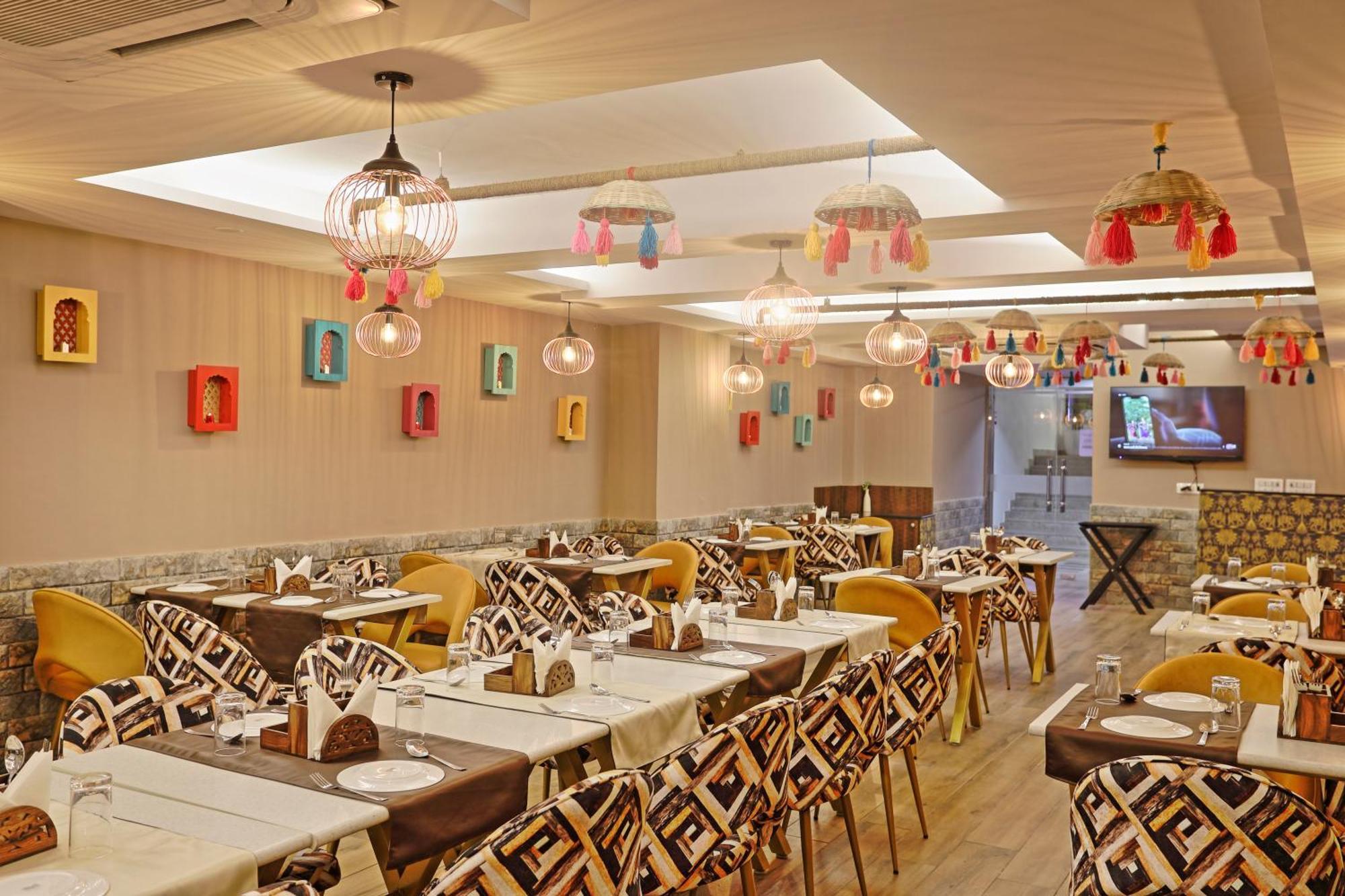 Cardinal Express Oxmo Delhi Airport 4* Nova Deli