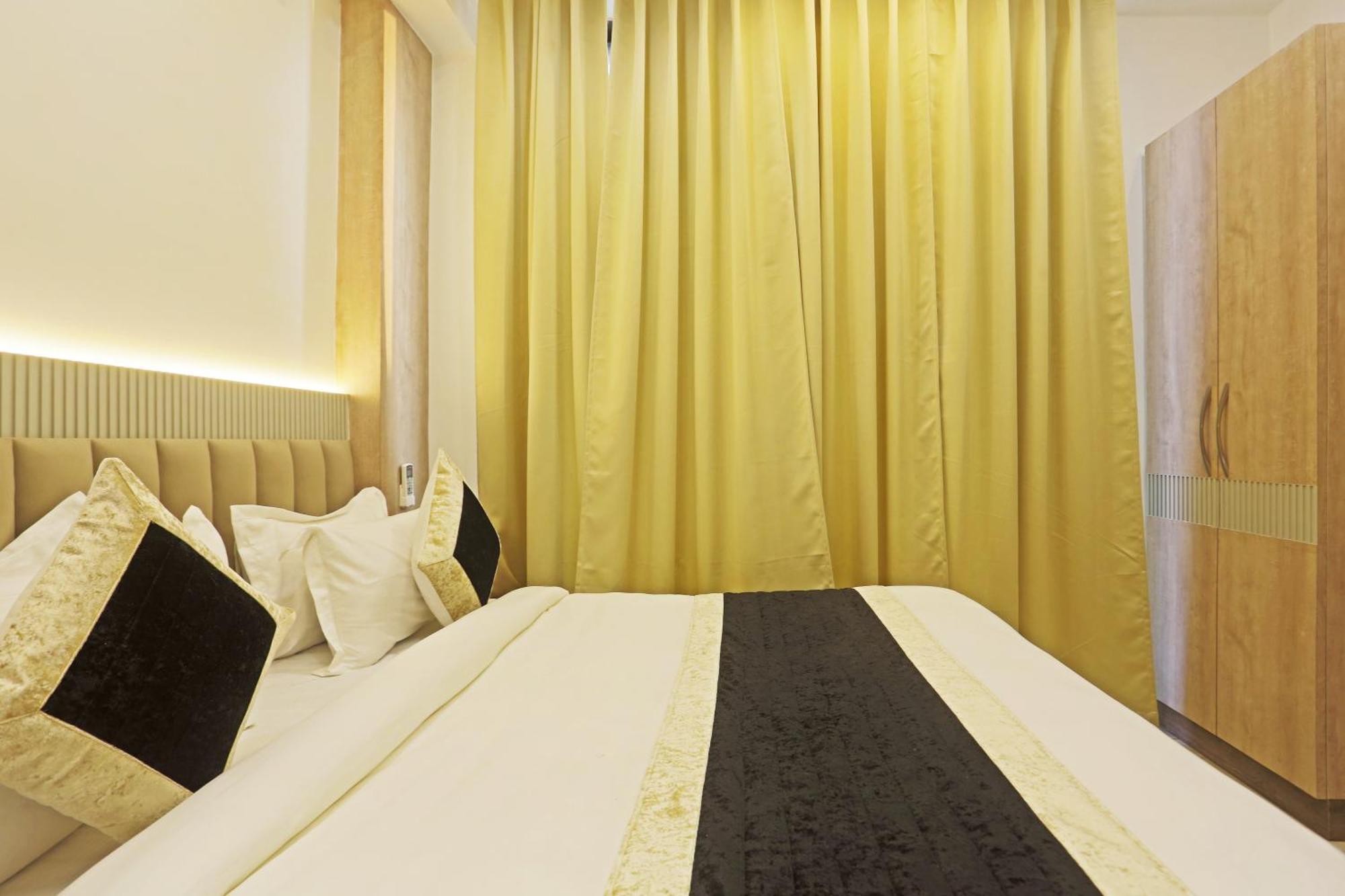Mehul International -new Delhi Center Hotel New Delhi