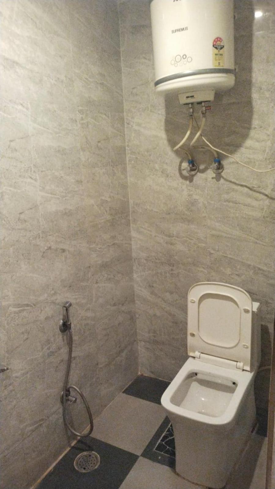 Hotel Silver Place Near Igi Airport Dwarka