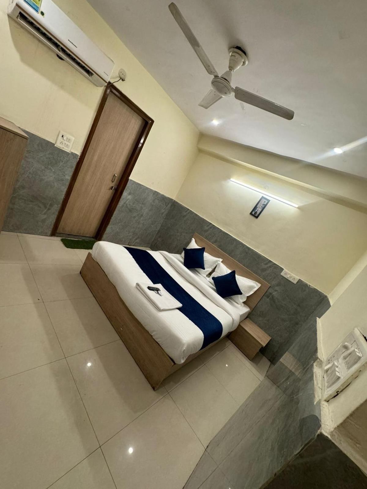 Hotel Silver Place Near Igi Airport Dwarka