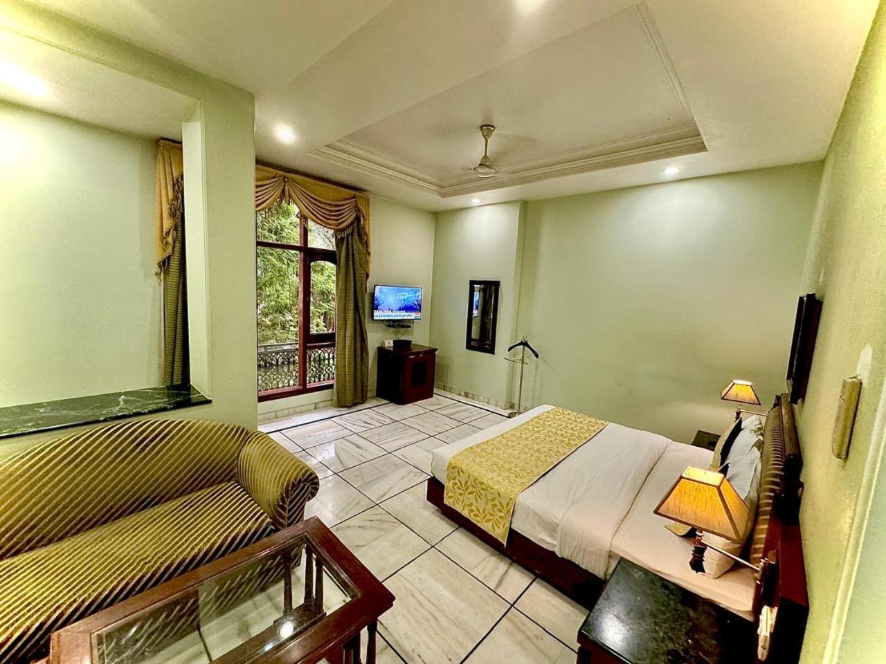 Florence Inn, Karol Bagh, New Delhi, 2 Min From Metro 4*