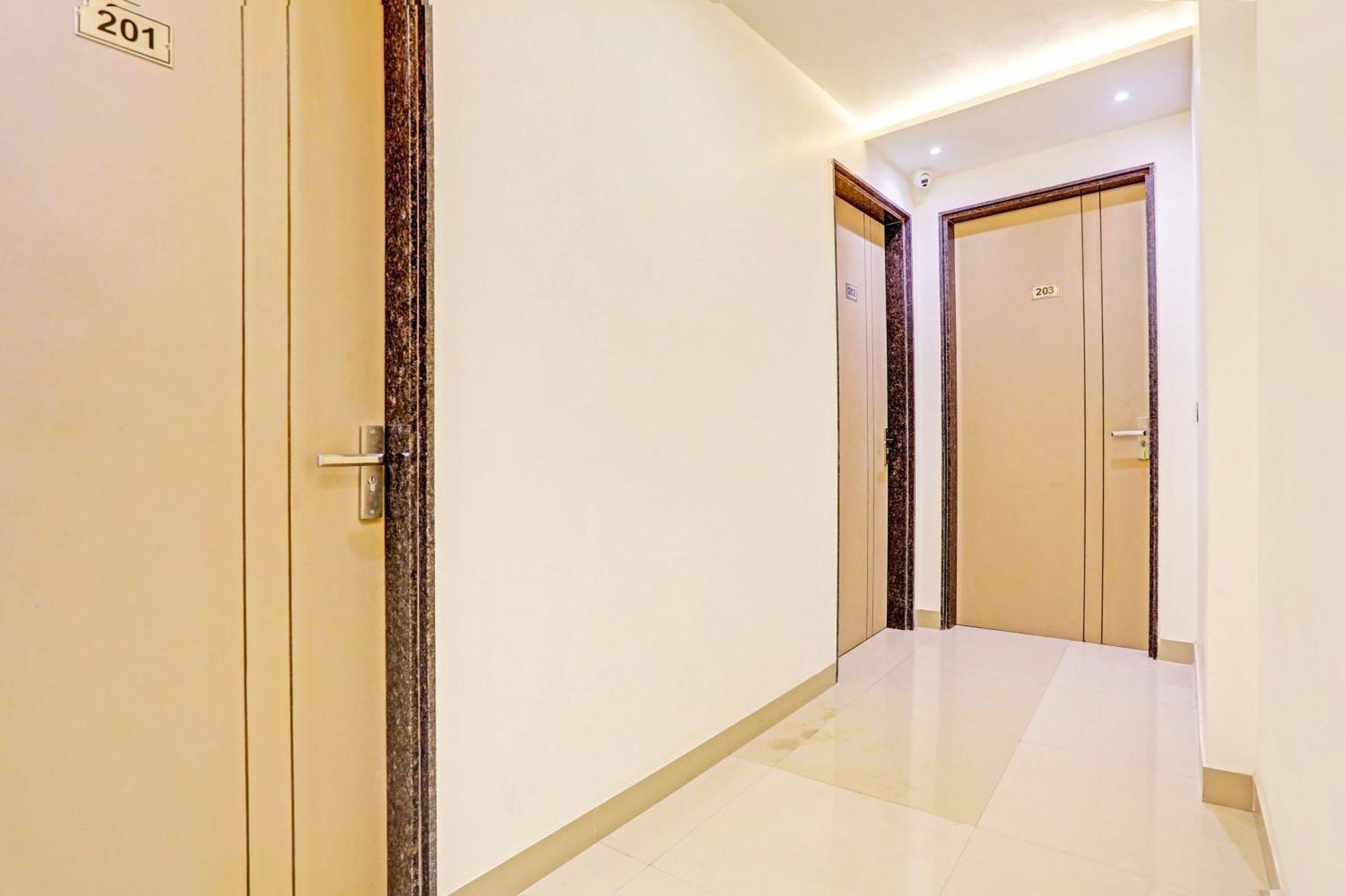 O Plush Homes Hotel 3*