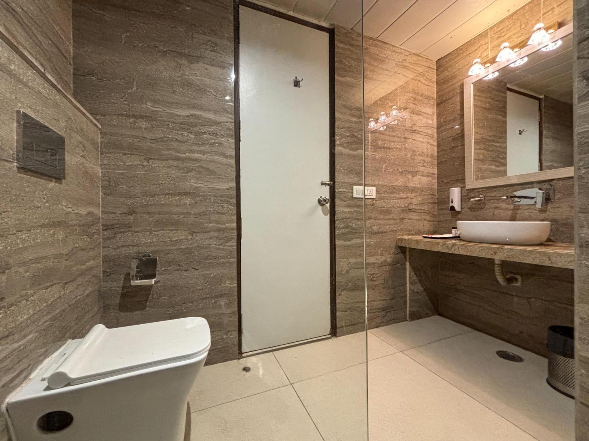 West Residency A Family Delhi Airport Hotel New Delhi