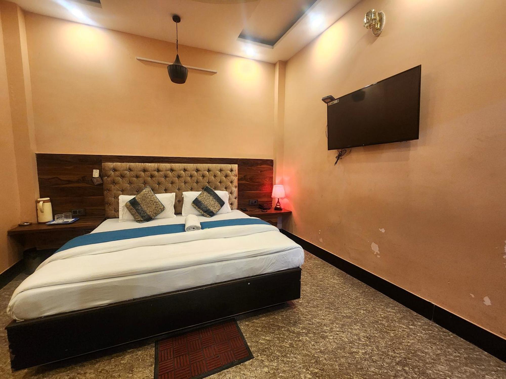 Sonic Palace 2* New Delhi