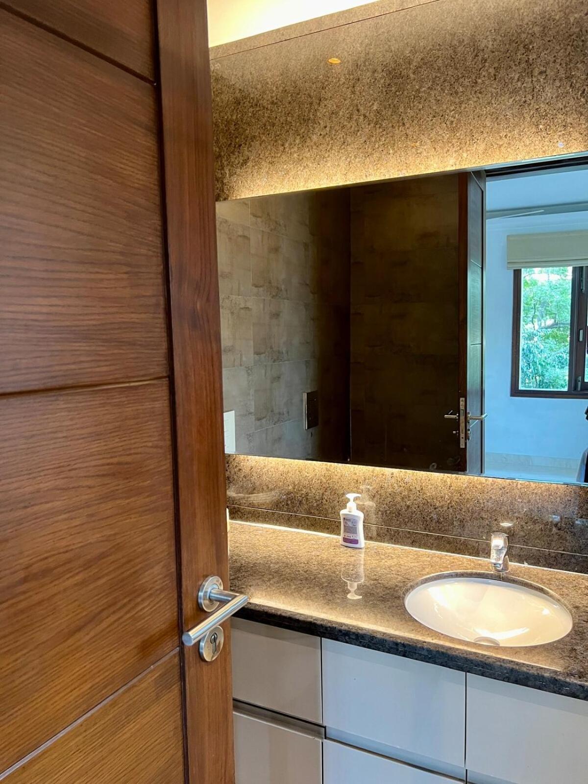 Apartment Saket 54 - Entire 4 Bhk *