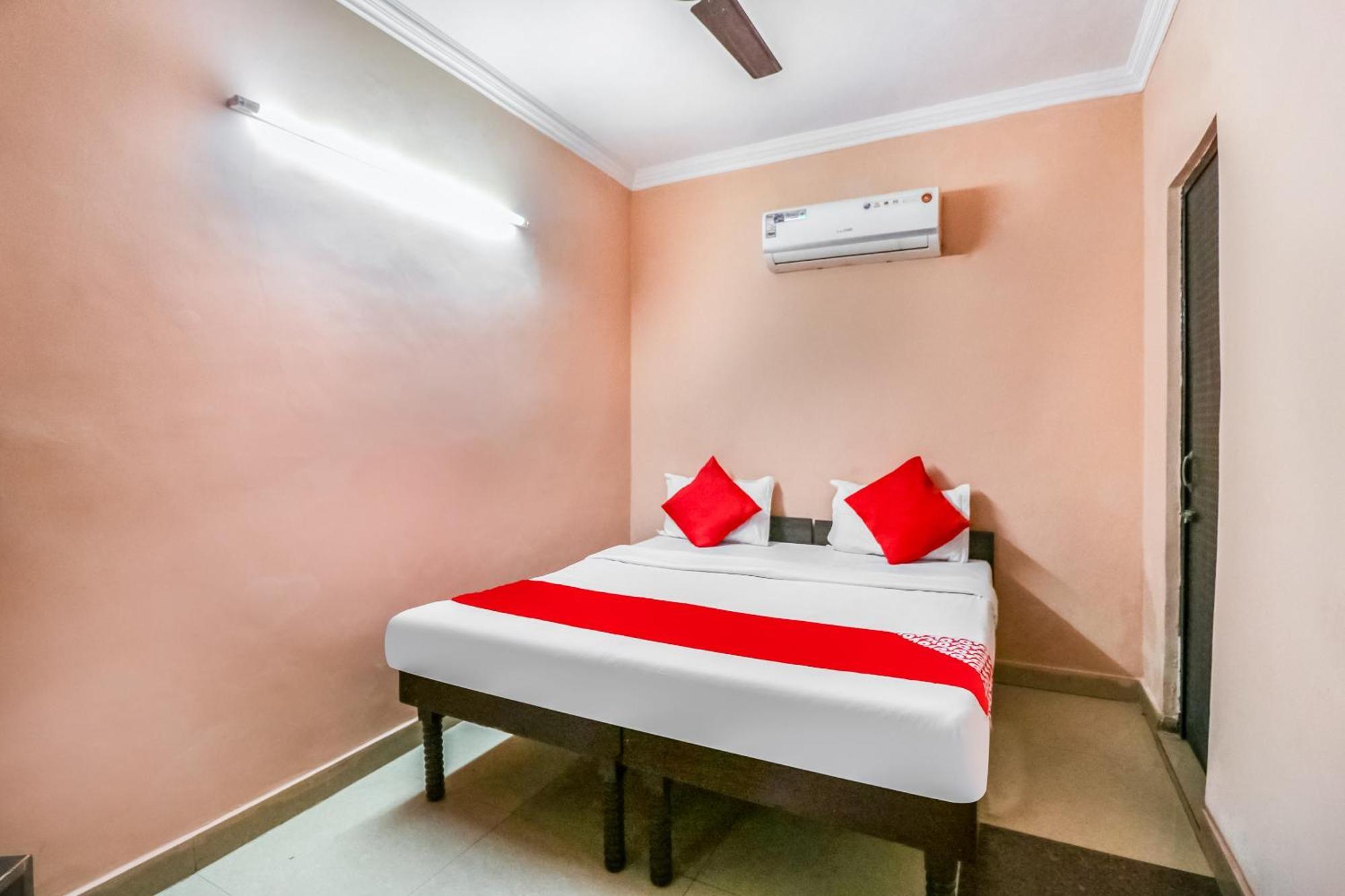 Hotel O Bansal 3*