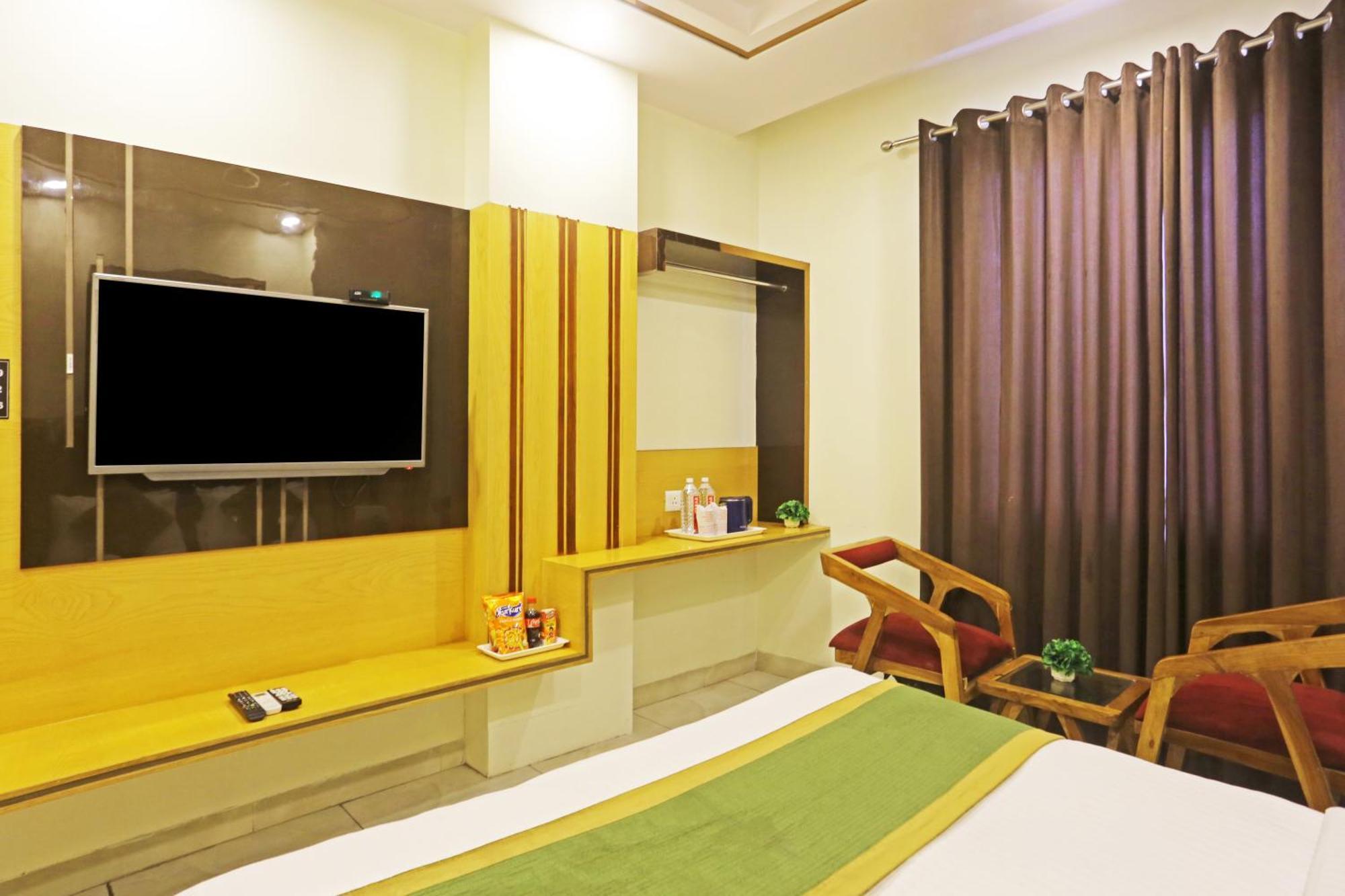 Hotel Aman Imperial Just A Minute Away From Railway Station And Connaught Place New Delhi