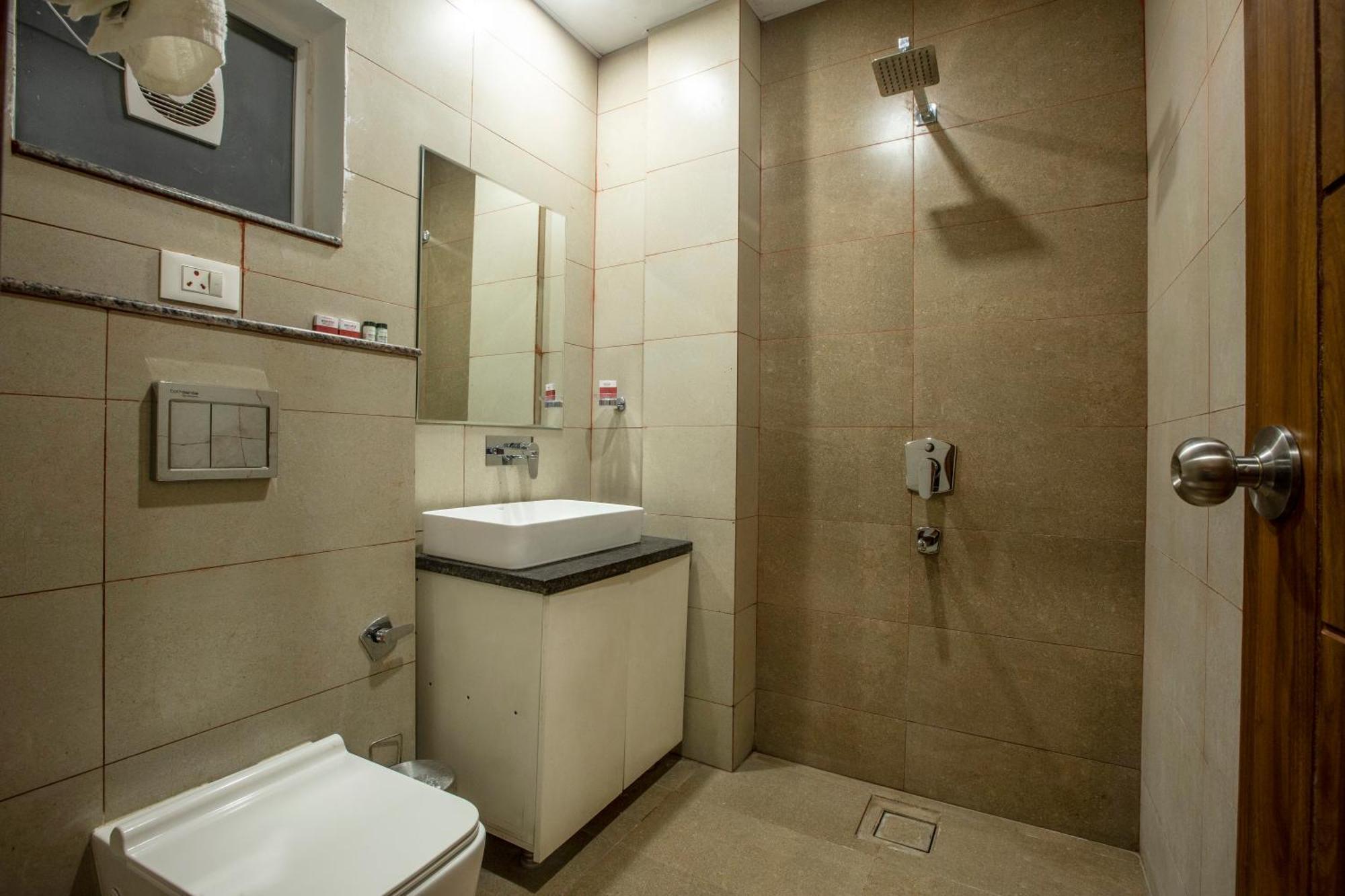 Hotel Silky Palace Igi Airport Delhi Hotel *
